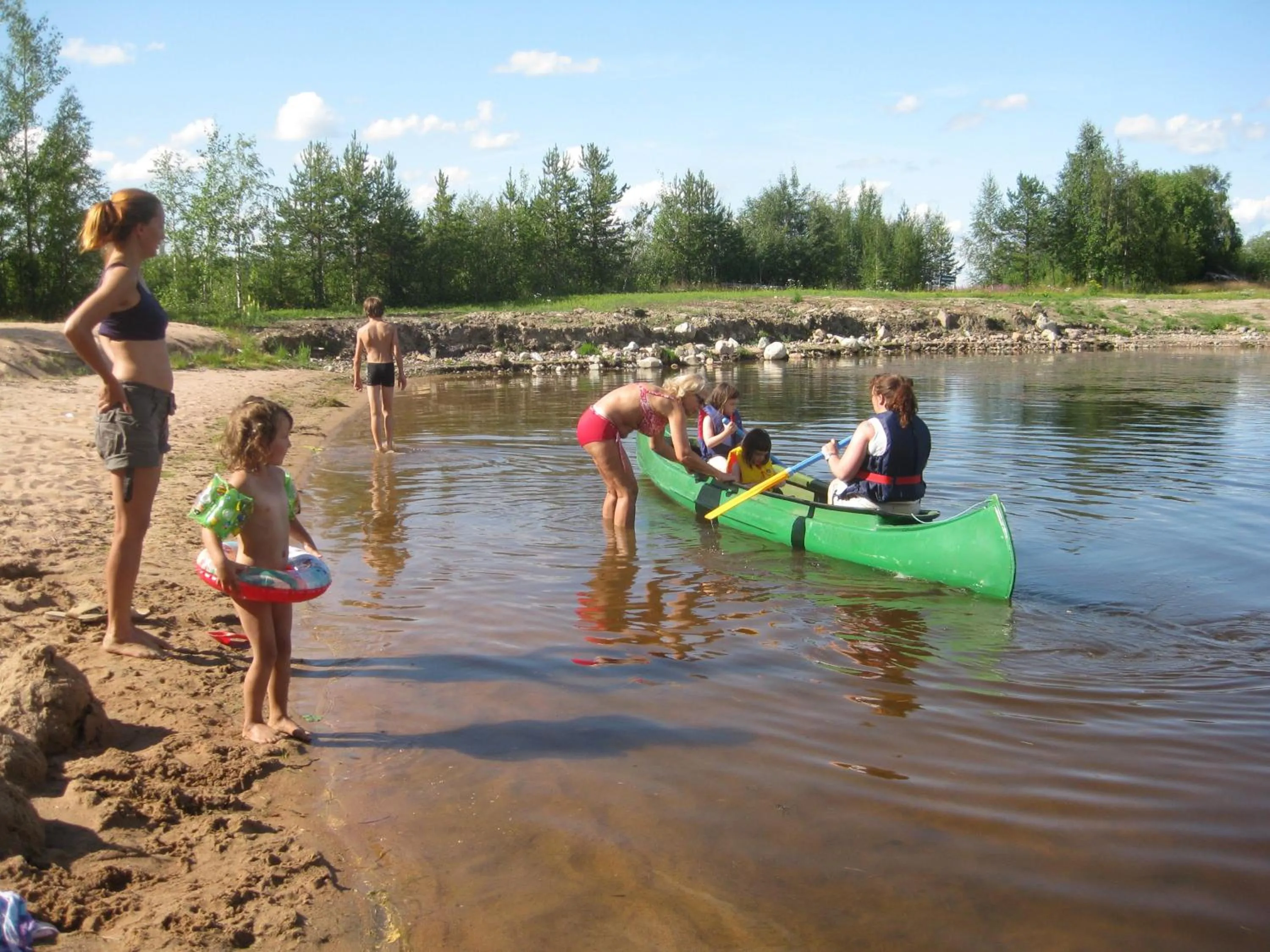 Beach in Santa's Little Village - Hotel Uitonniemi
