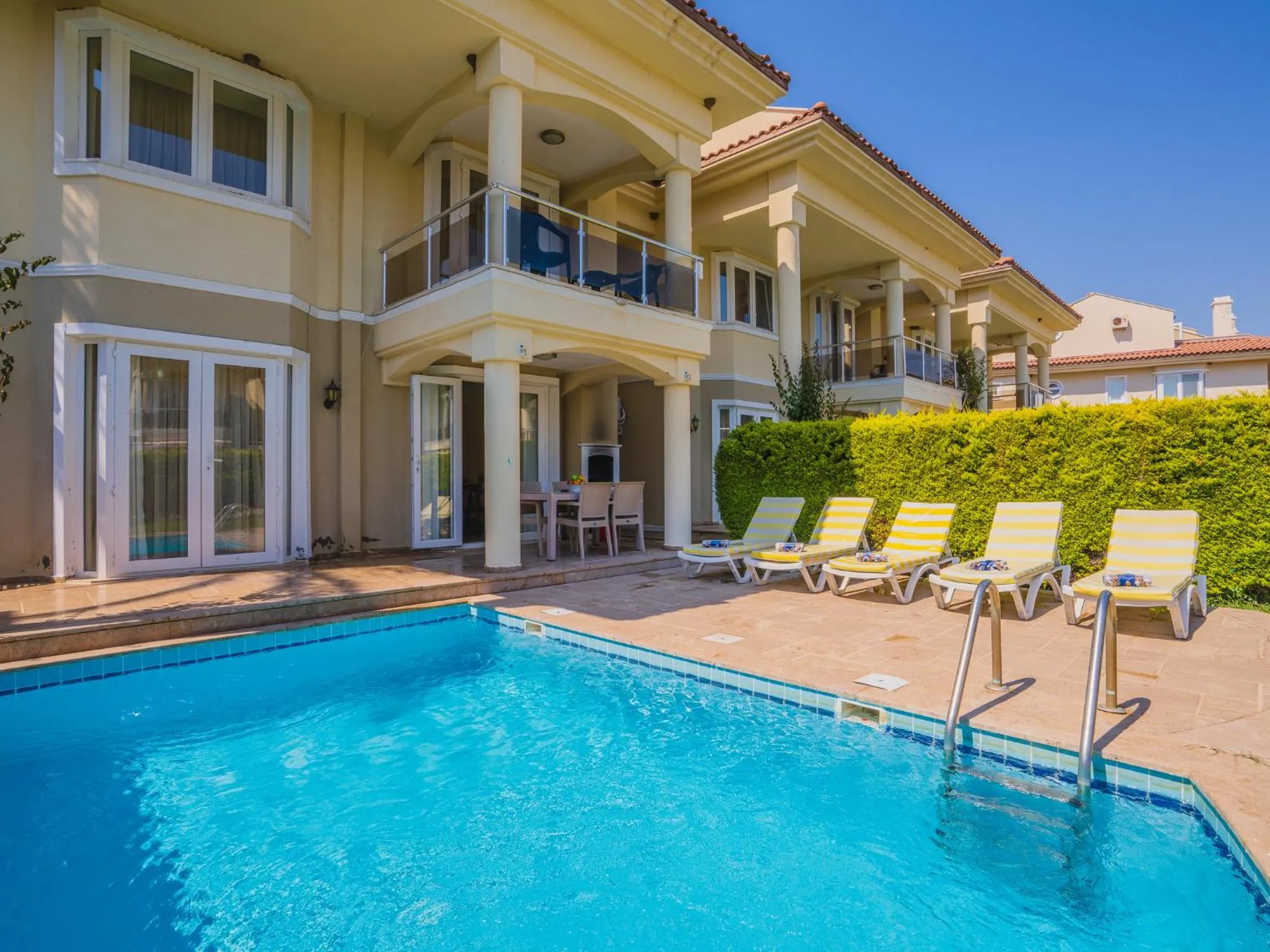 Sunset Beach Villas and Apartments