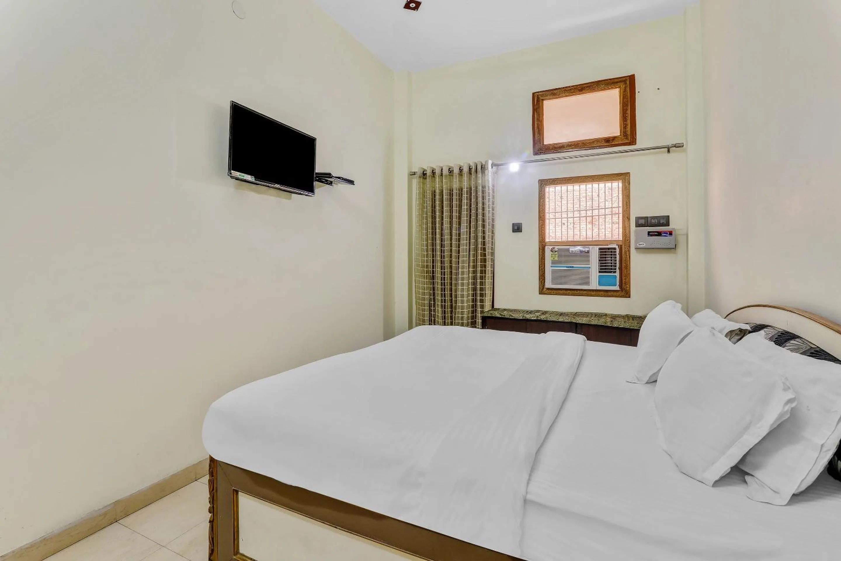 Bedroom, Bed in Hotel K V PALACE