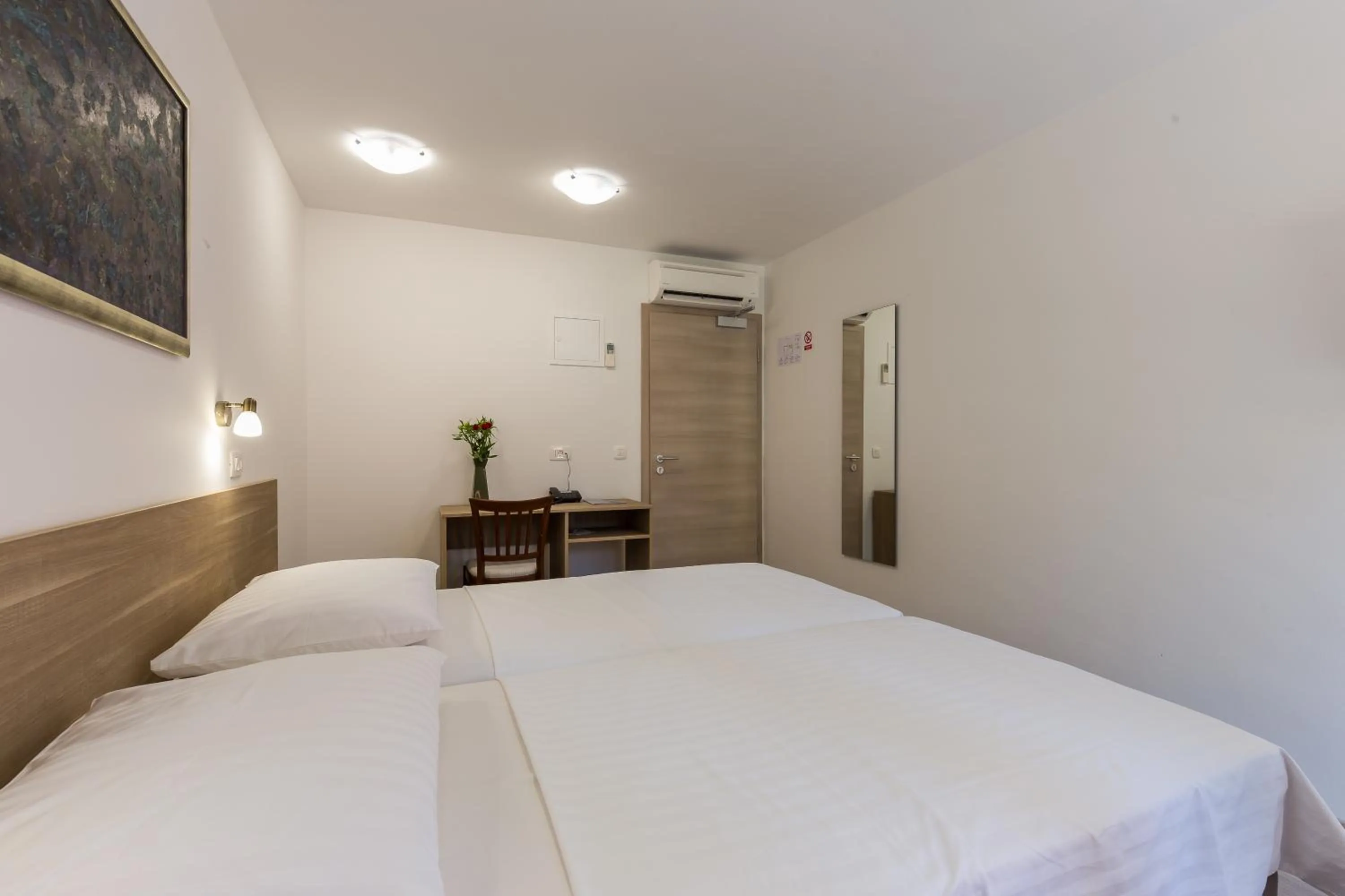 Bed in Hotel Vimbula - Komolac