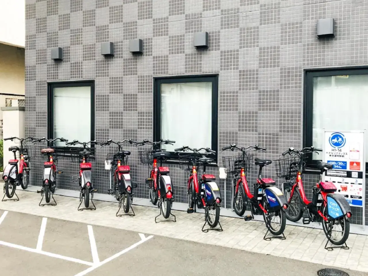 Parking in HOTEL LiVEMAX Tokyo Shiomi Ekimae Parking in HOTEL LiVEMAX Tokyo Shiomi Ekimae