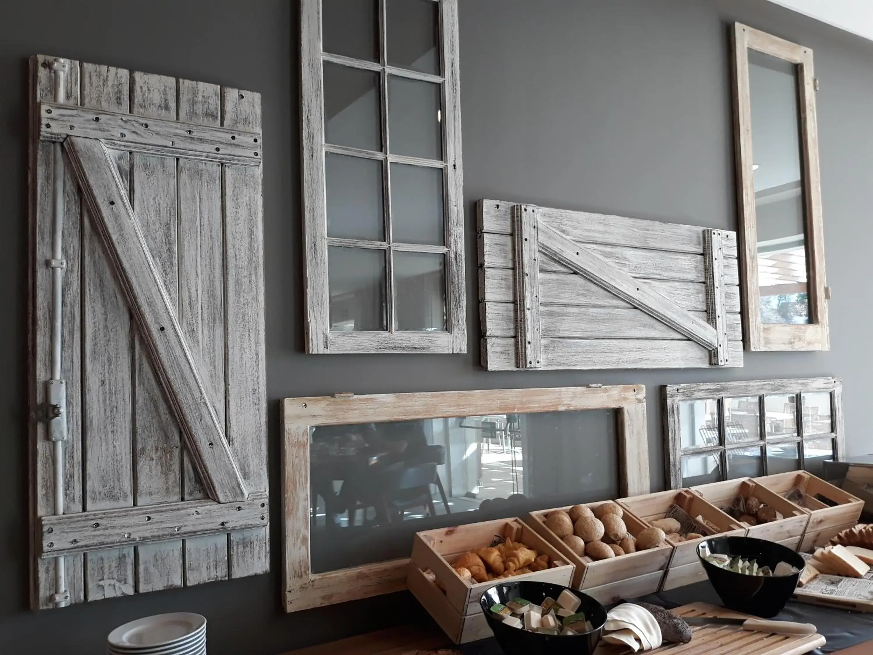 Buffet breakfast in AP Maria Nova Lounge - Adults Friendly Buffet breakfast in AP Maria Nova Lounge - Adults Friendly