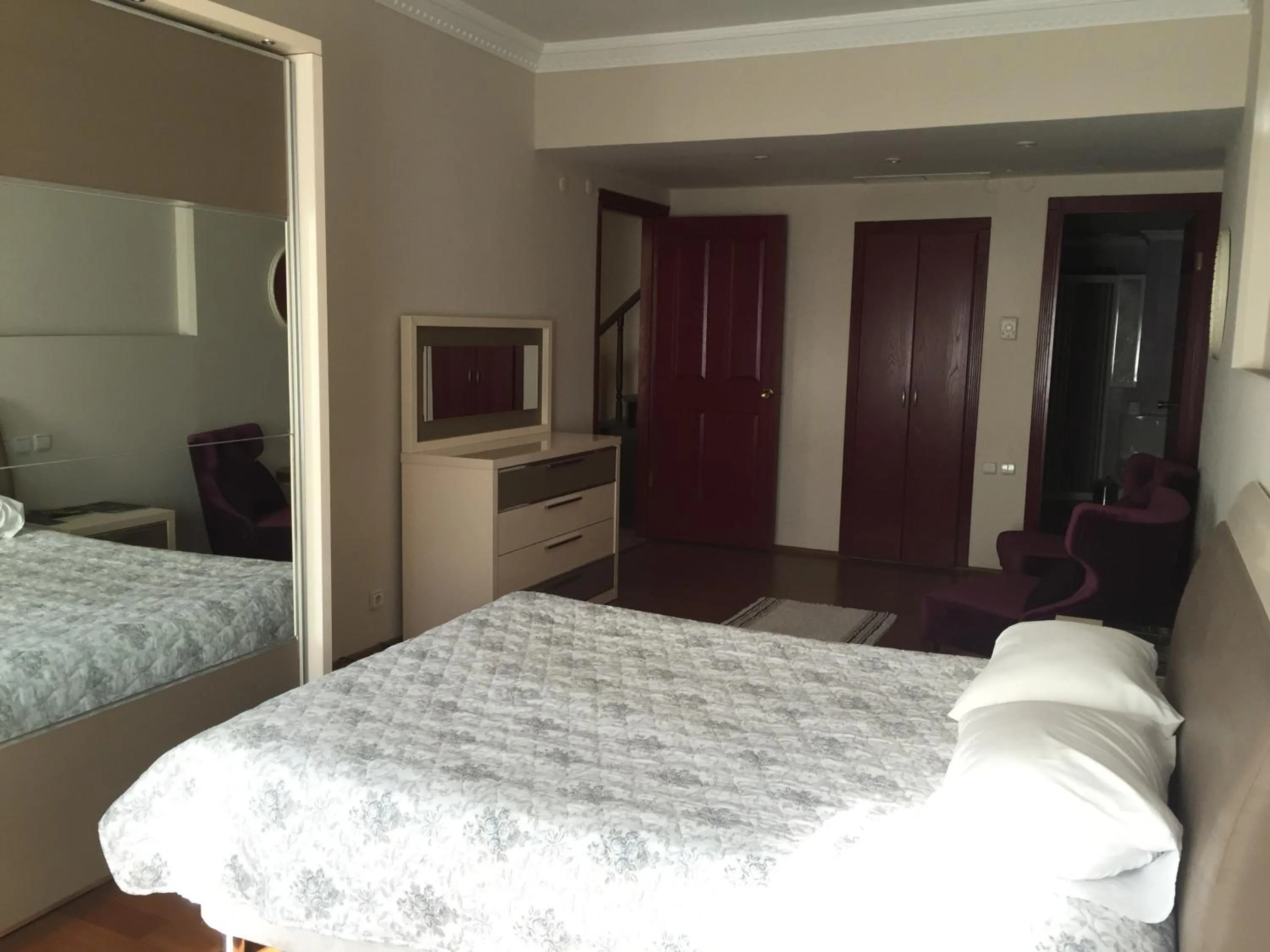 Photo of the whole room, Bed in Hotel Eken Prestige