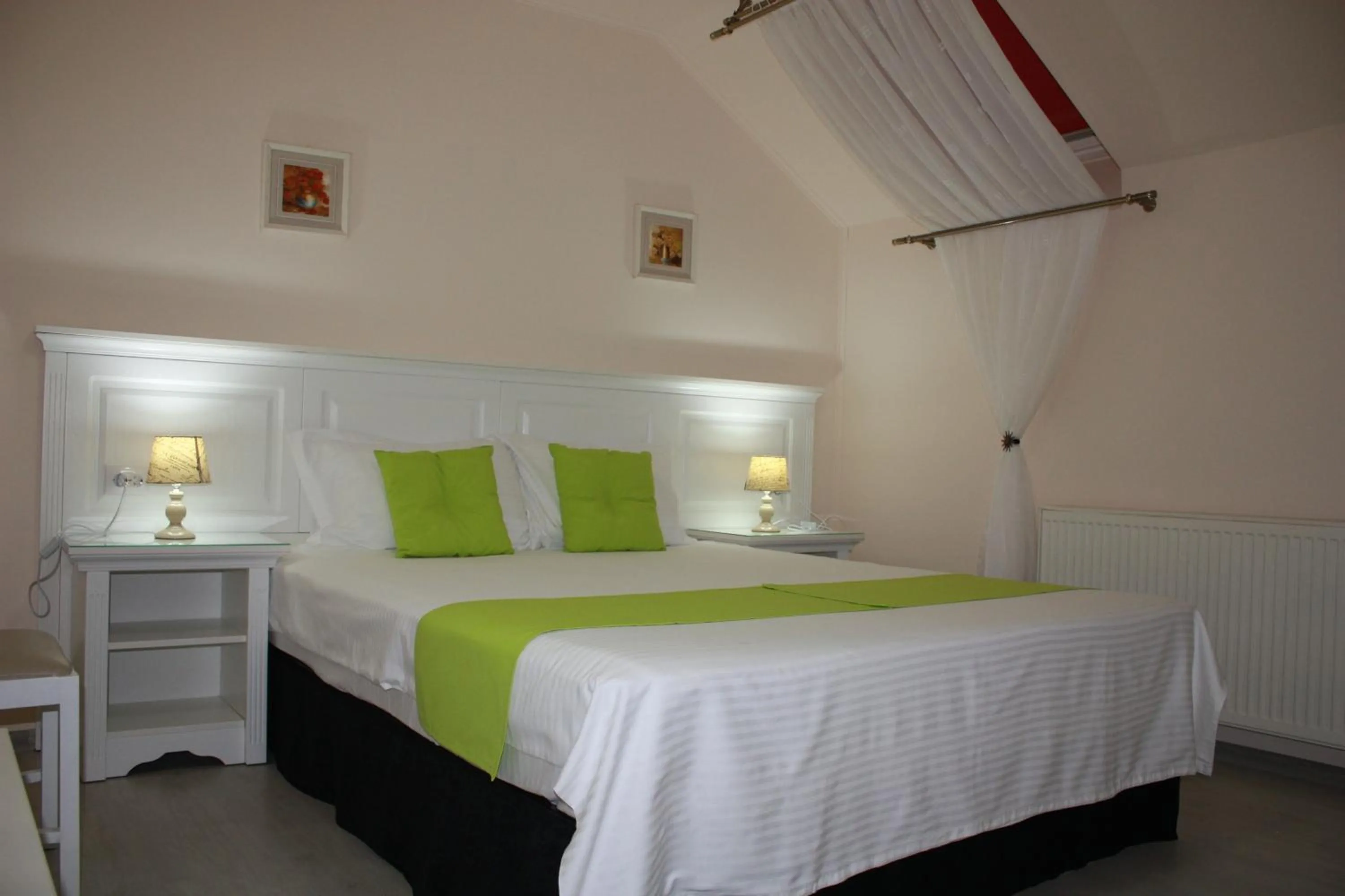 Bed in Silva House