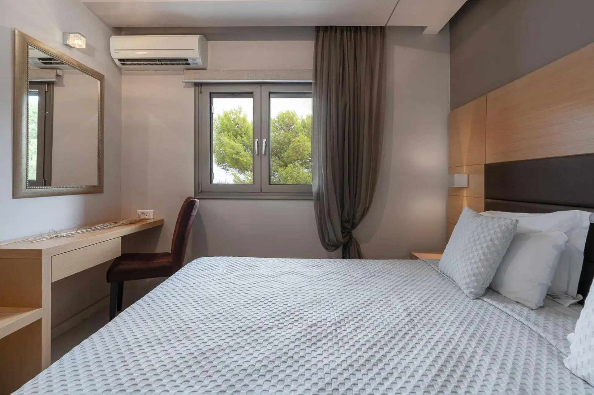 Bedroom, Bed in Kymothoe Elite Suites Bedroom, Bed in Kymothoe Elite Suites