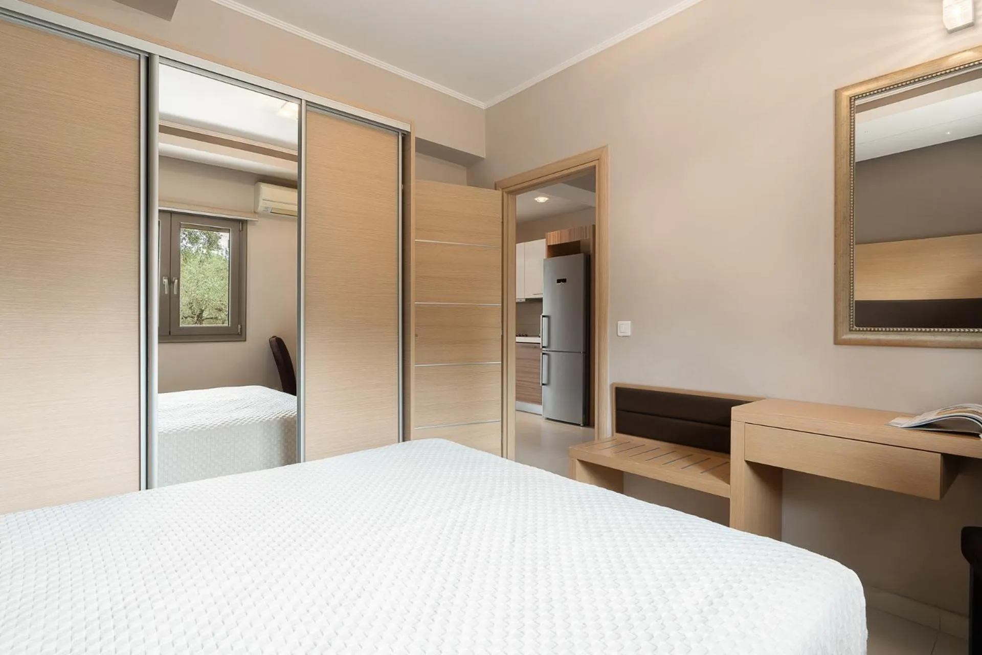 Bedroom, Bed in Kymothoe Elite Suites