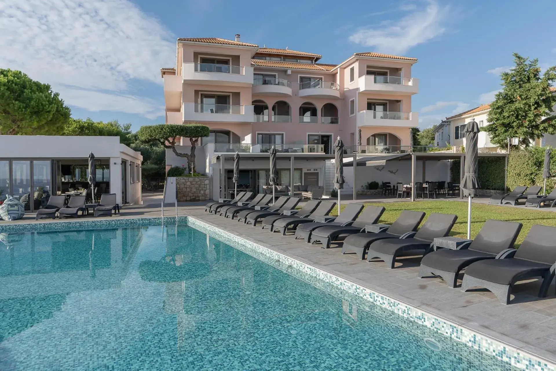 Property building in Kymothoe Elite Suites Property building in Kymothoe Elite Suites