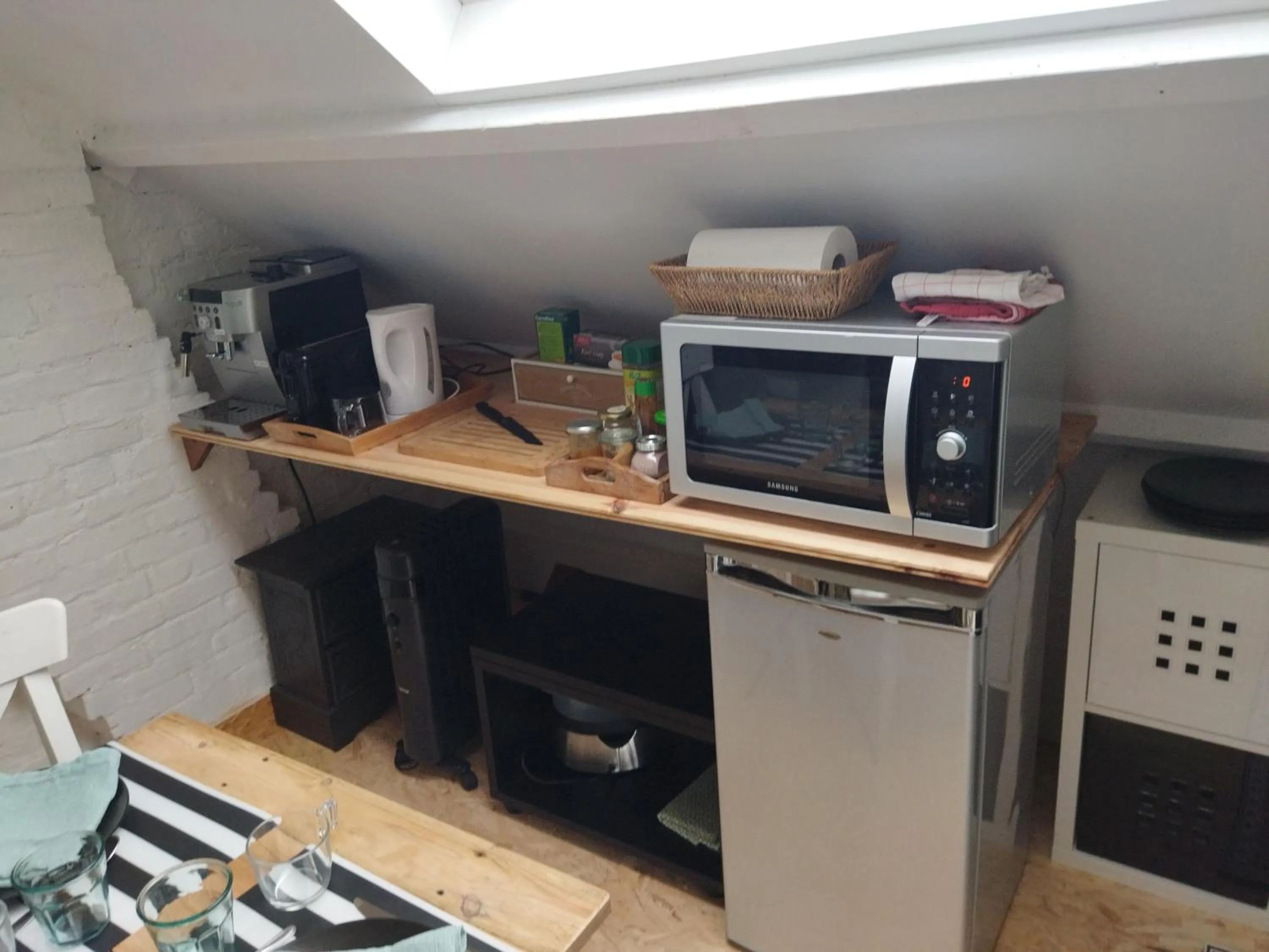 Kitchen or kitchenette in Beatrice's gardens
