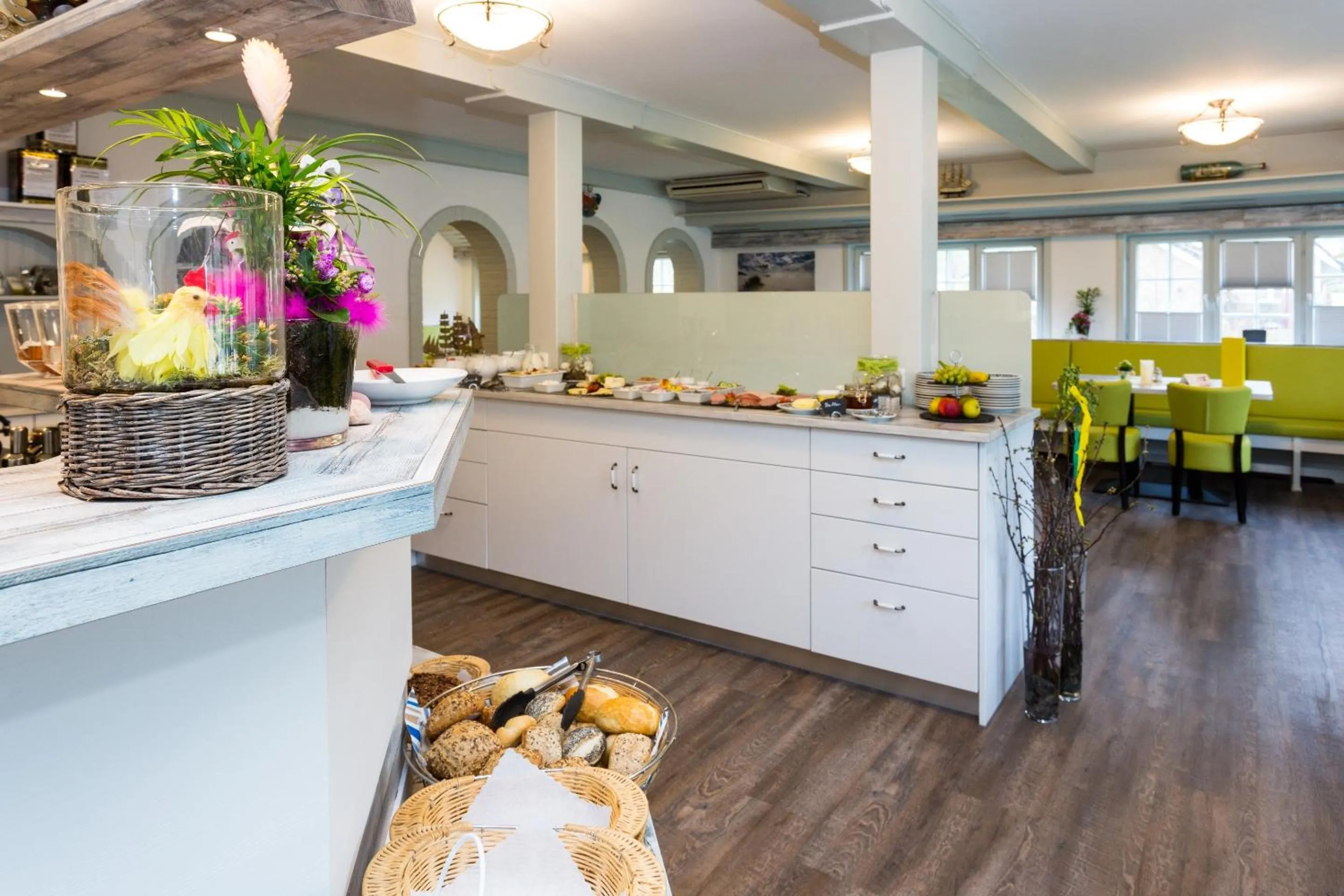 Restaurant/places to eat in Letj Briis