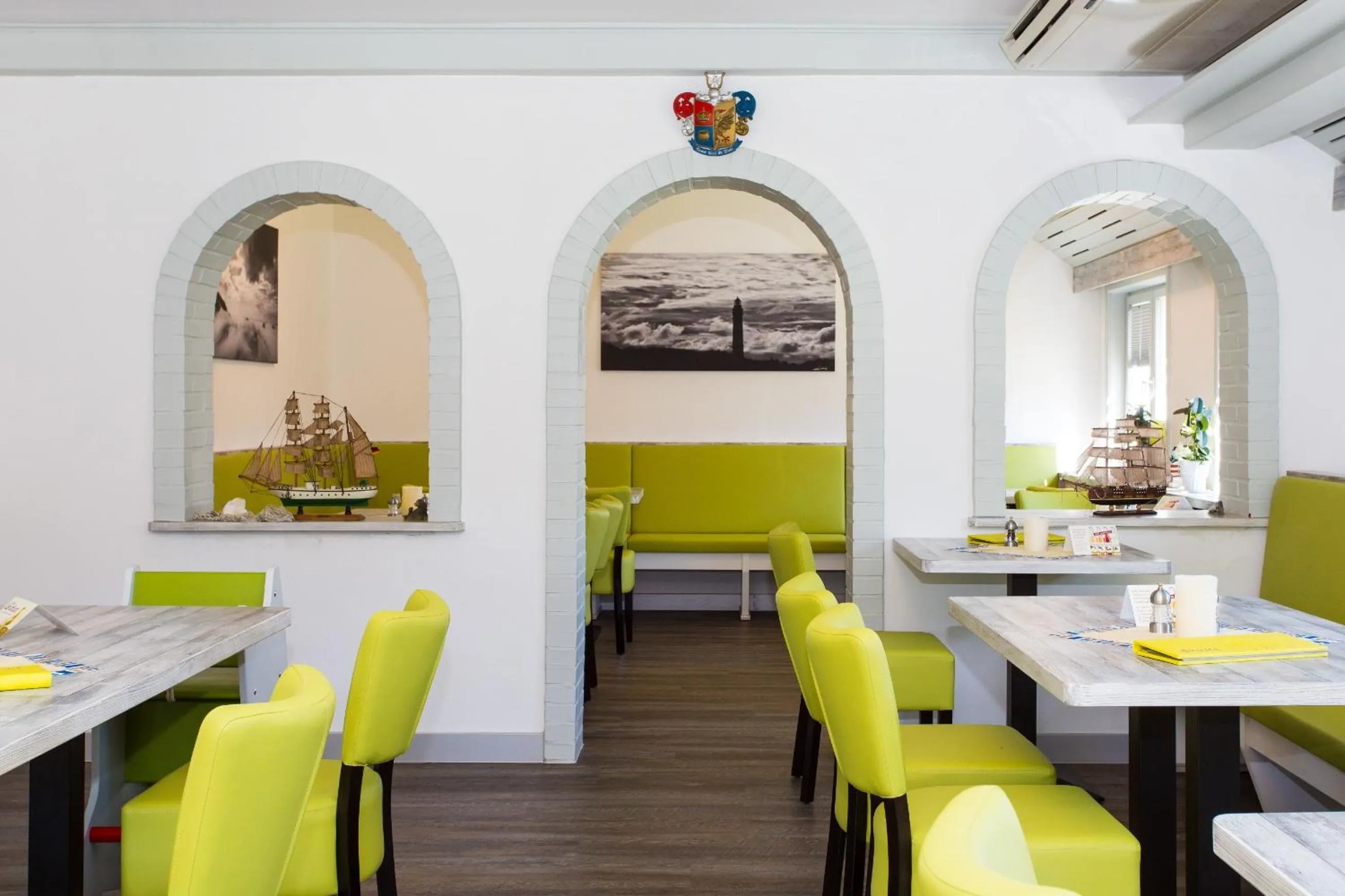 Restaurant/places to eat in Letj Briis