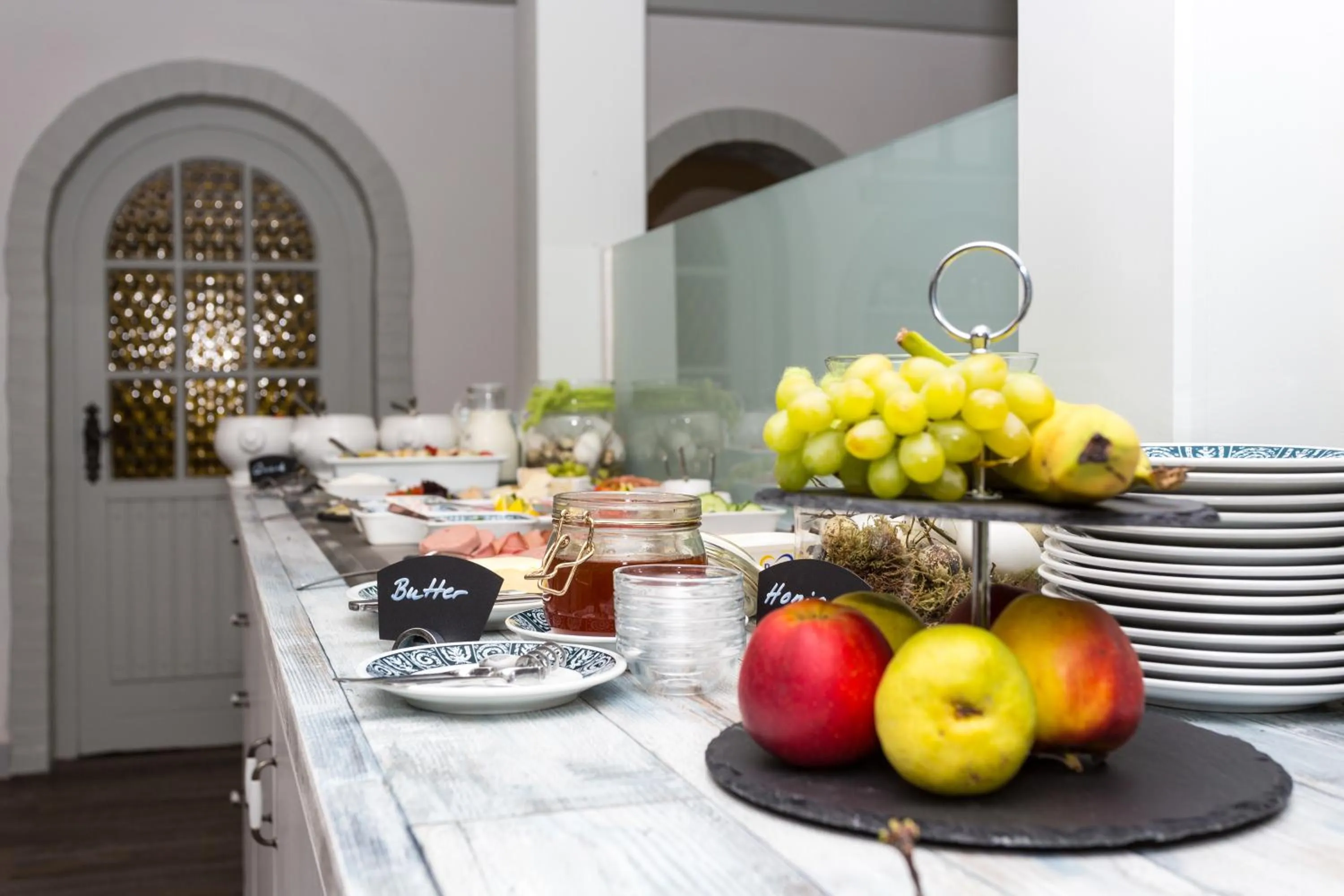 Restaurant/places to eat in Letj Briis