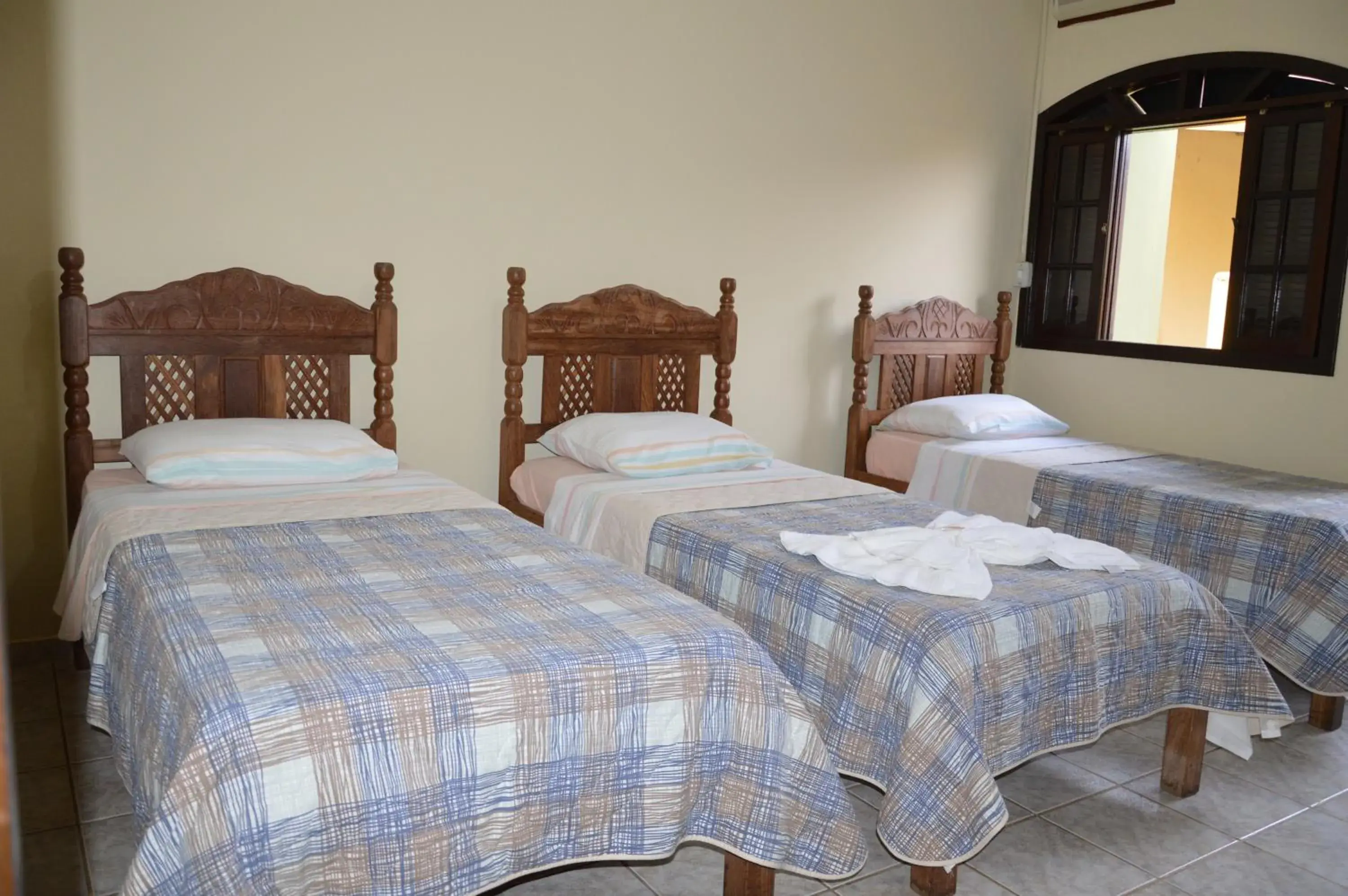 Economy Quadruple Room in Hotel Colonial Economy Quadruple Room in Hotel Colonial