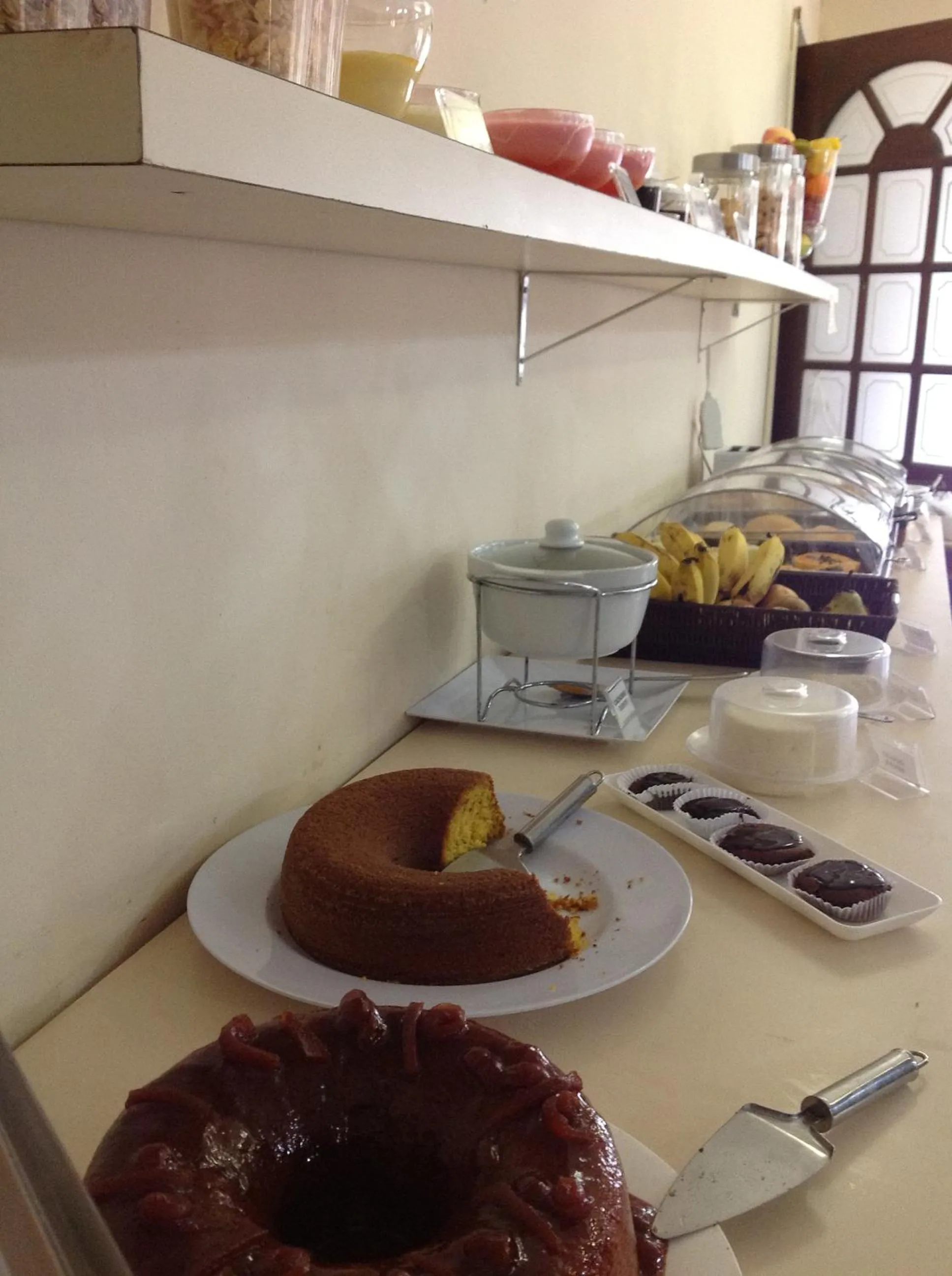 Food and drinks in Hotel Colonial