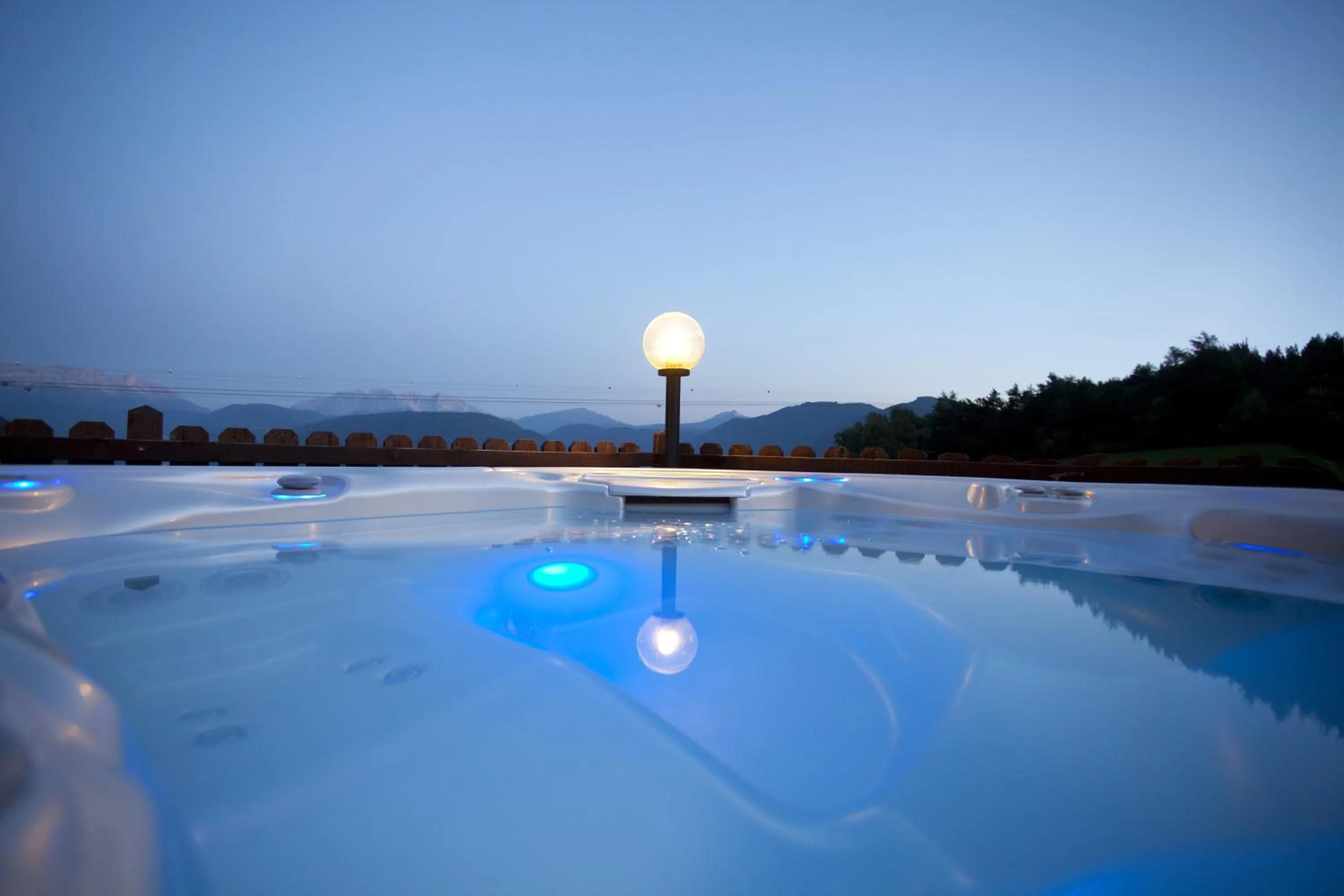 Hot Tub in Chalet Grumer Suites&Spa