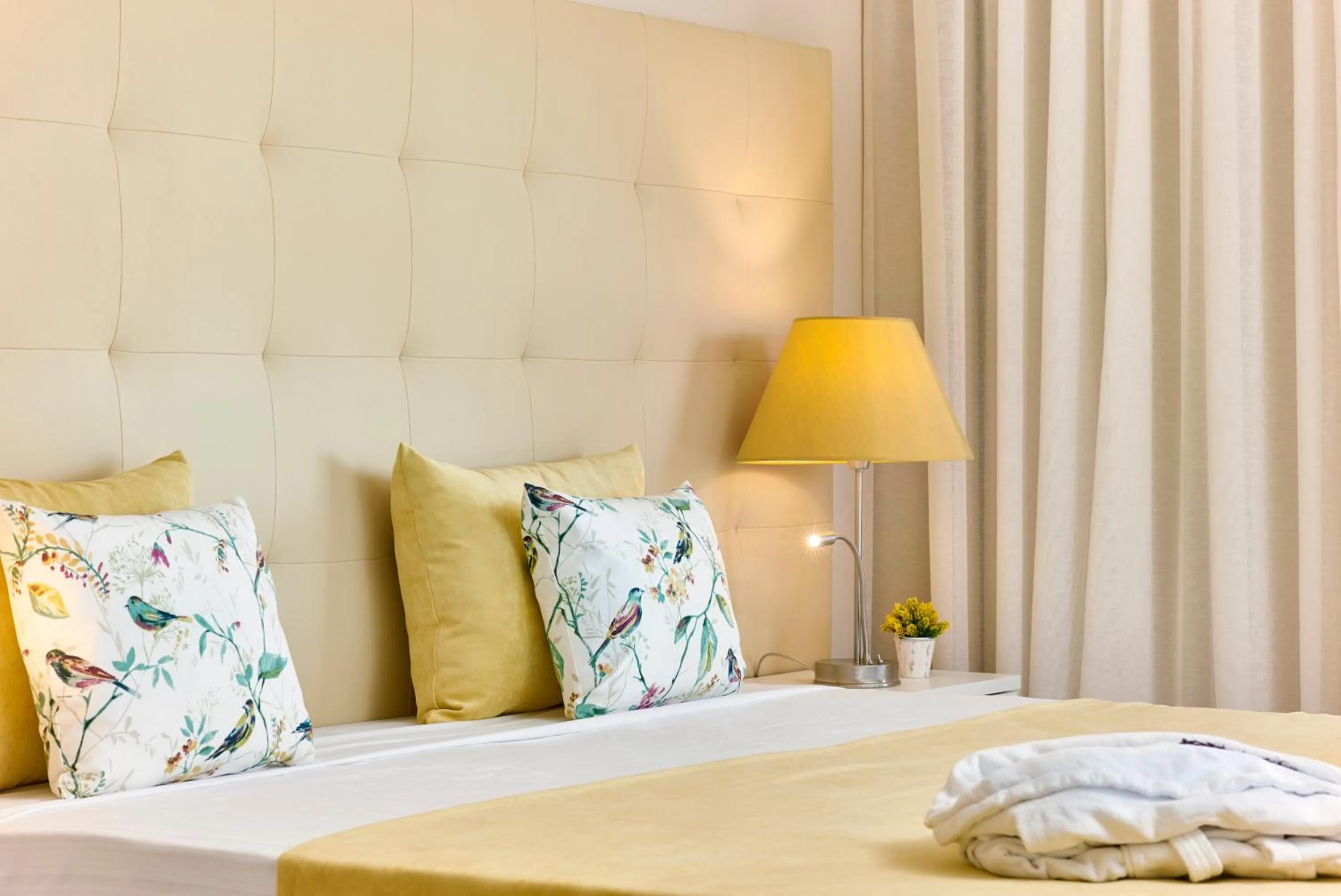 Bed in Hotel Rural Quinta do Marco - Nature & Dining