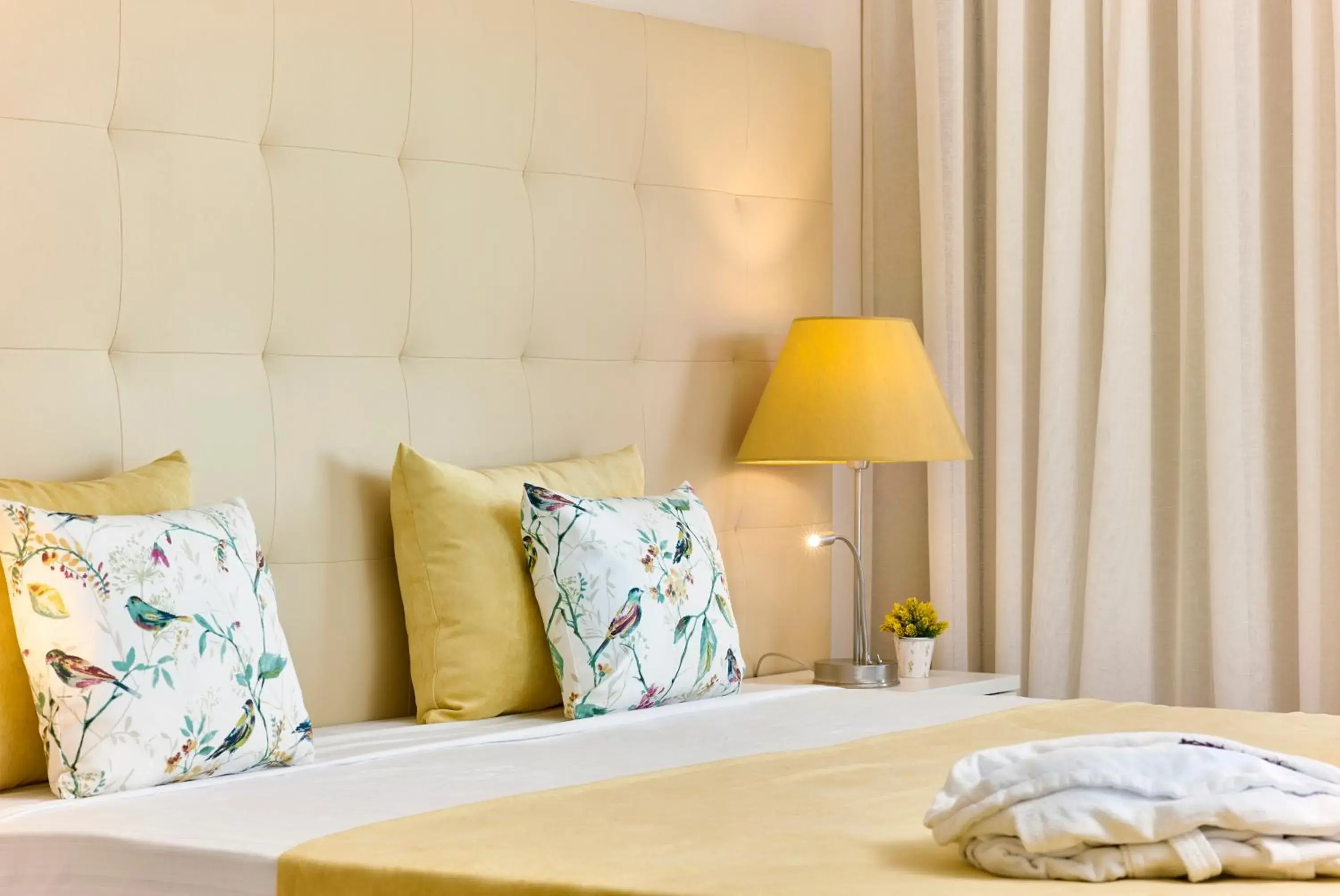 Bed in Hotel Rural Quinta do Marco - Nature & Dining Bed in Hotel Rural Quinta do Marco - Nature & Dining