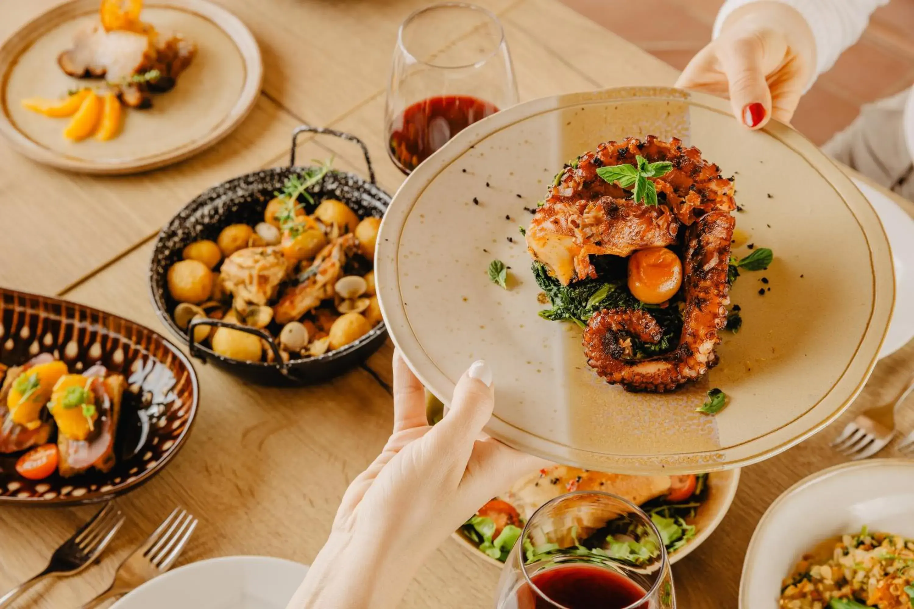 Restaurant/places to eat in Hotel Rural Quinta do Marco - Nature & Dining Restaurant/places to eat in Hotel Rural Quinta do Marco - Nature & Dining