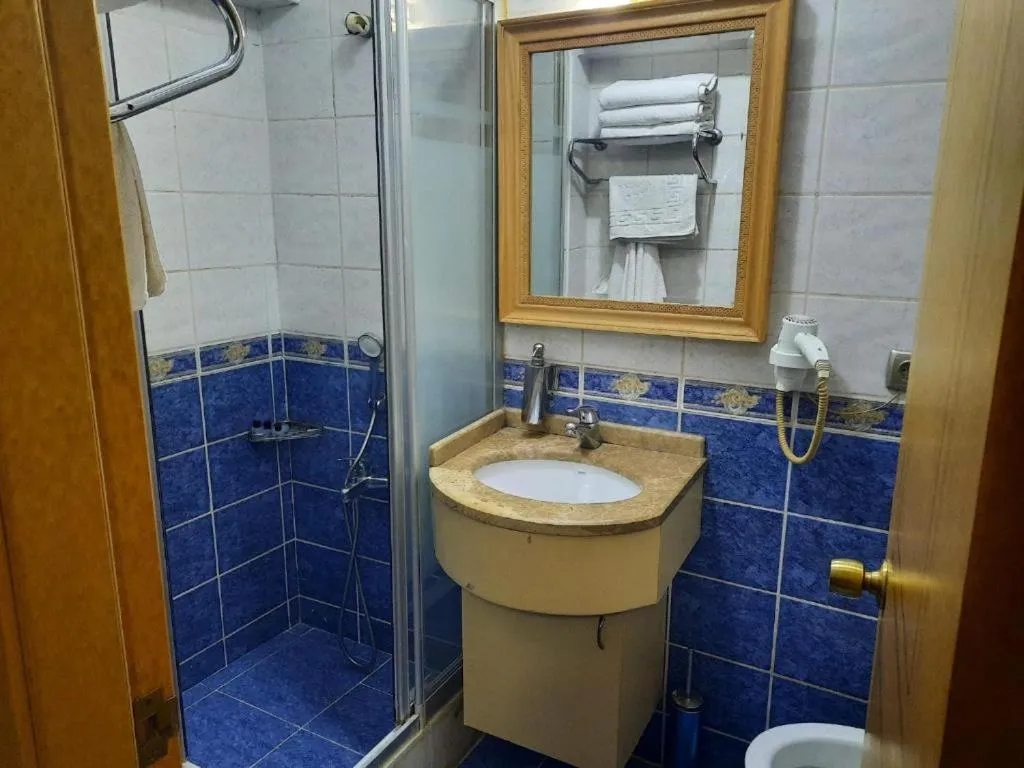 Shower in Grand Hisar Hotel