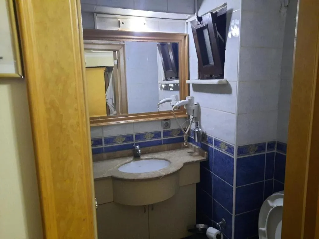 Shower in Grand Hisar Hotel