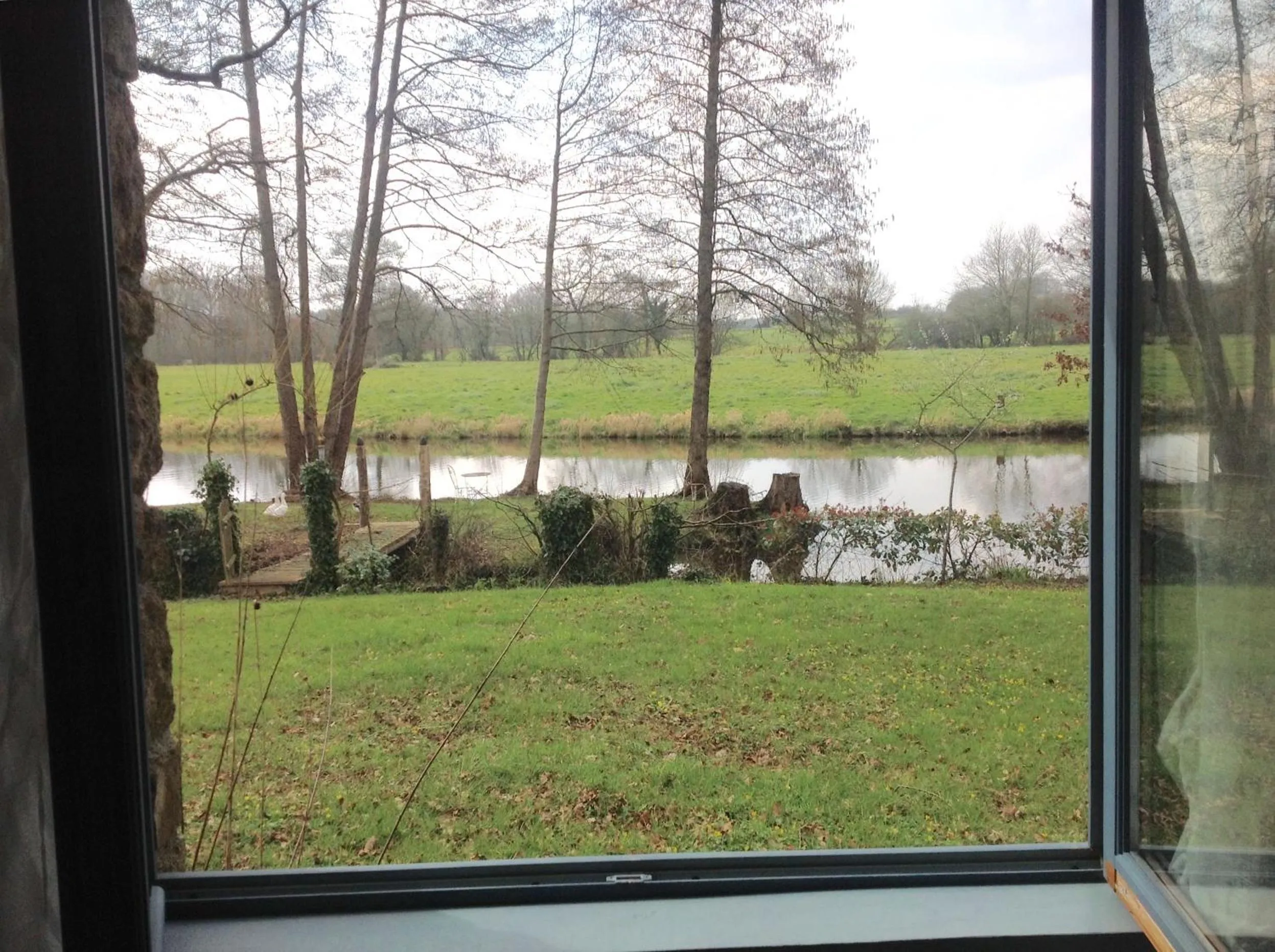 Lake view in Au Pont Ricoul