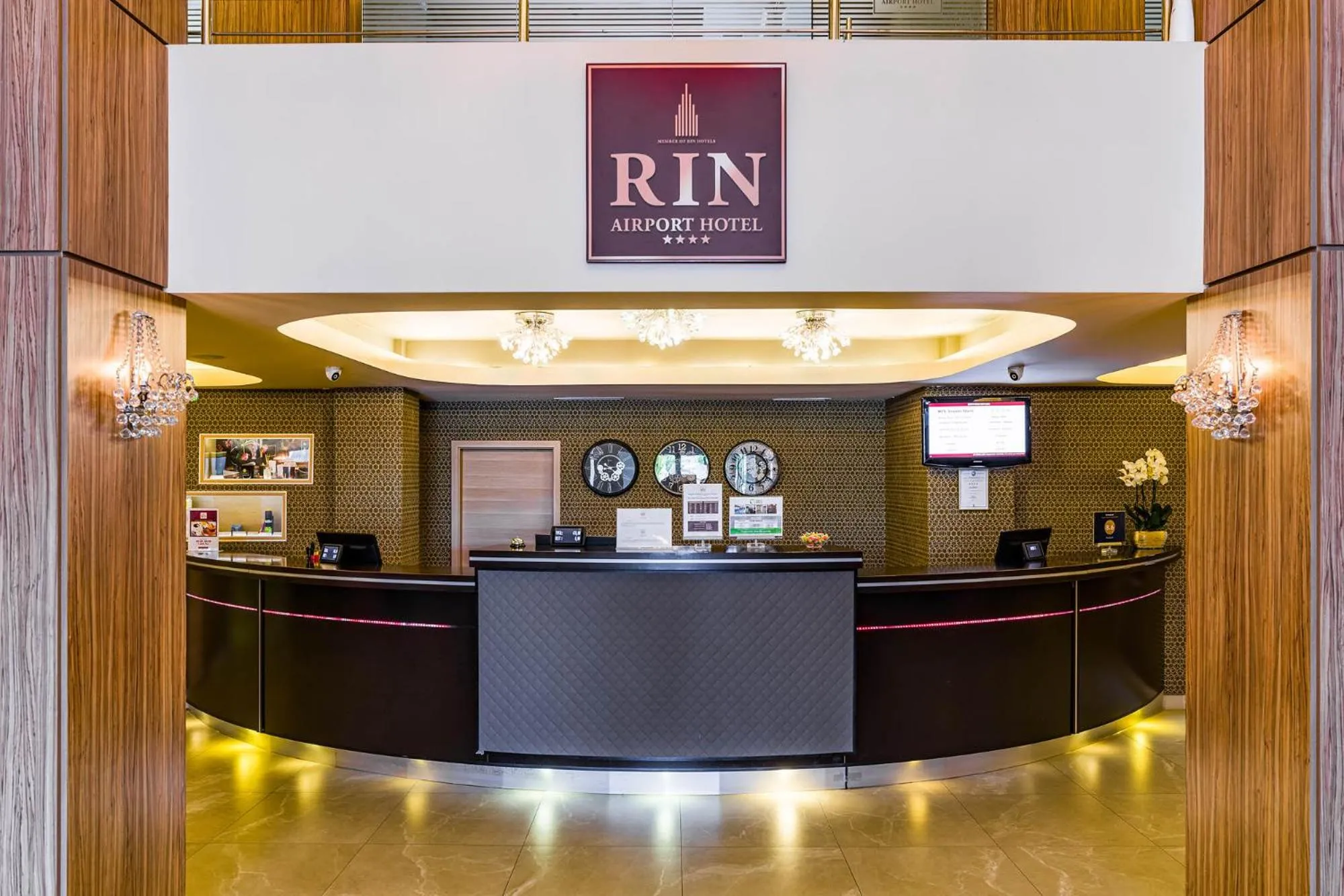 Lobby or reception in RIN Airport Hotel