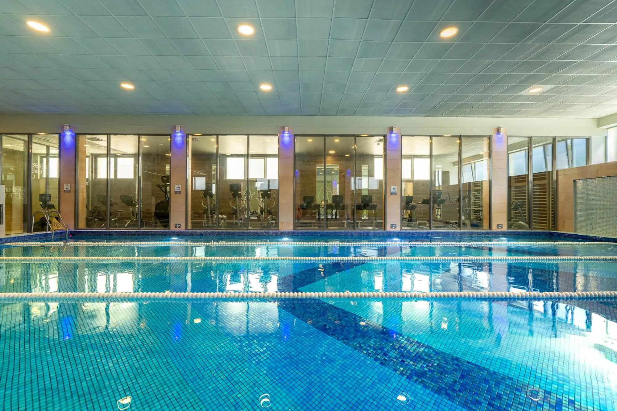 Swimming pool in RIN Airport Hotel