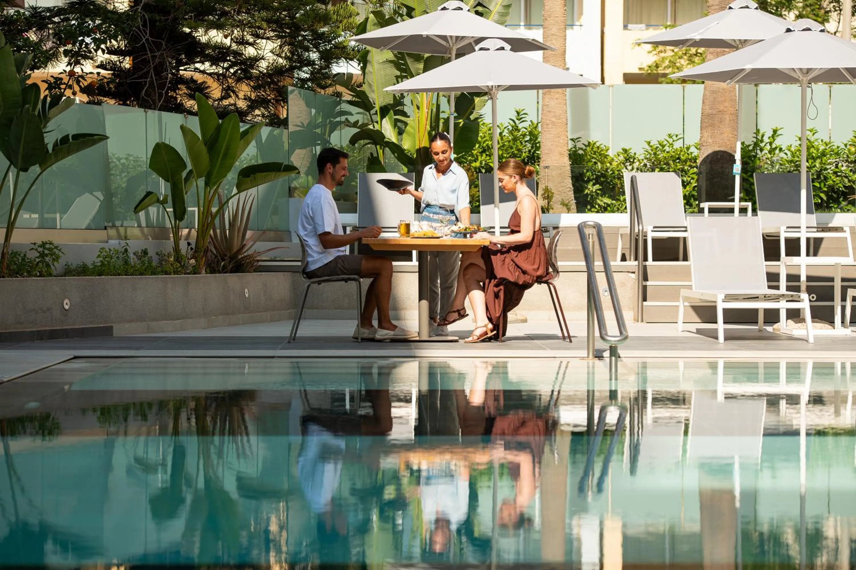 Food and drinks in Melrose Rethymno by Mage Hotels