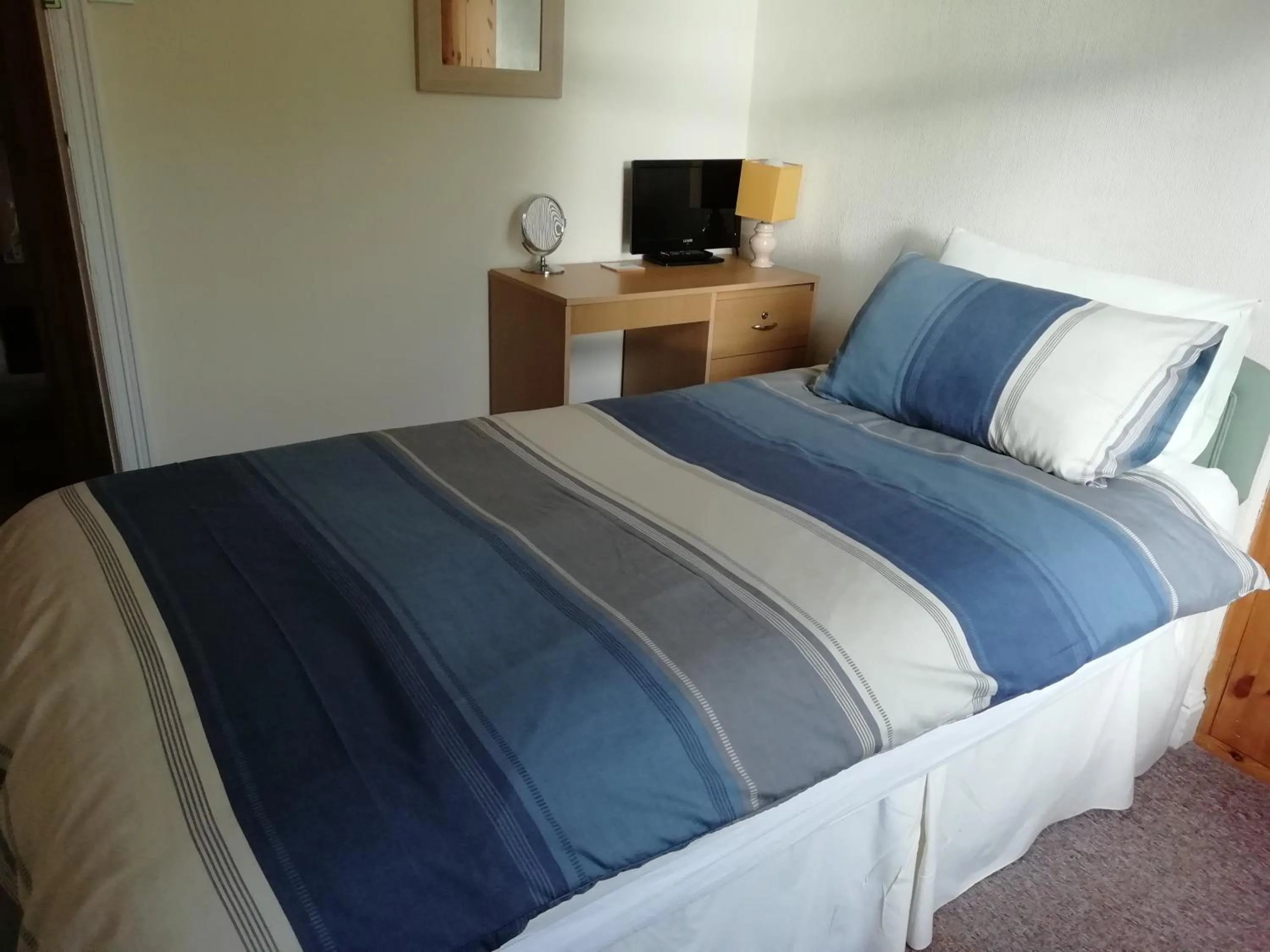 Bed in Beechlands B & B