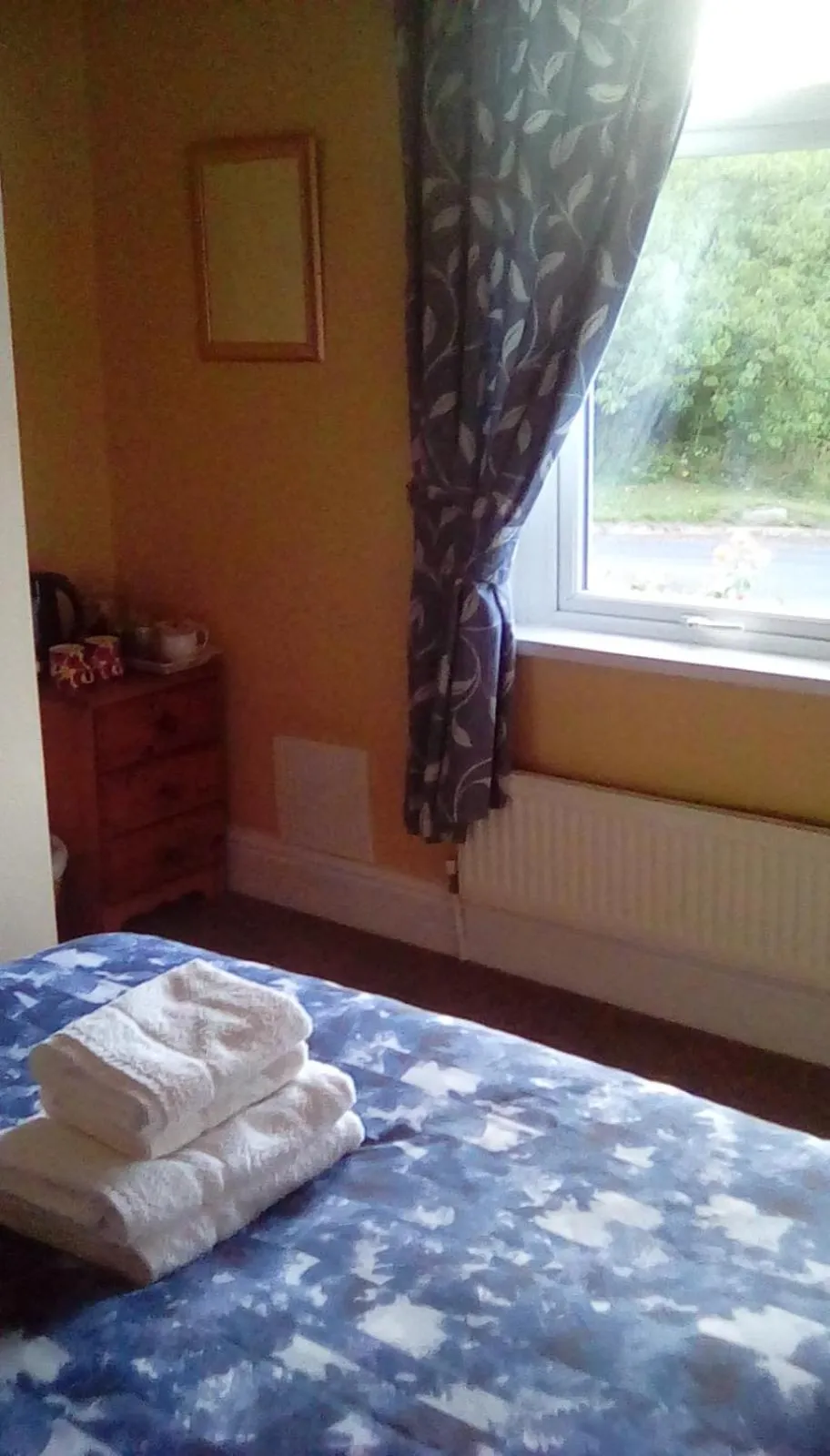 Property building, Bed in Beechlands B & B