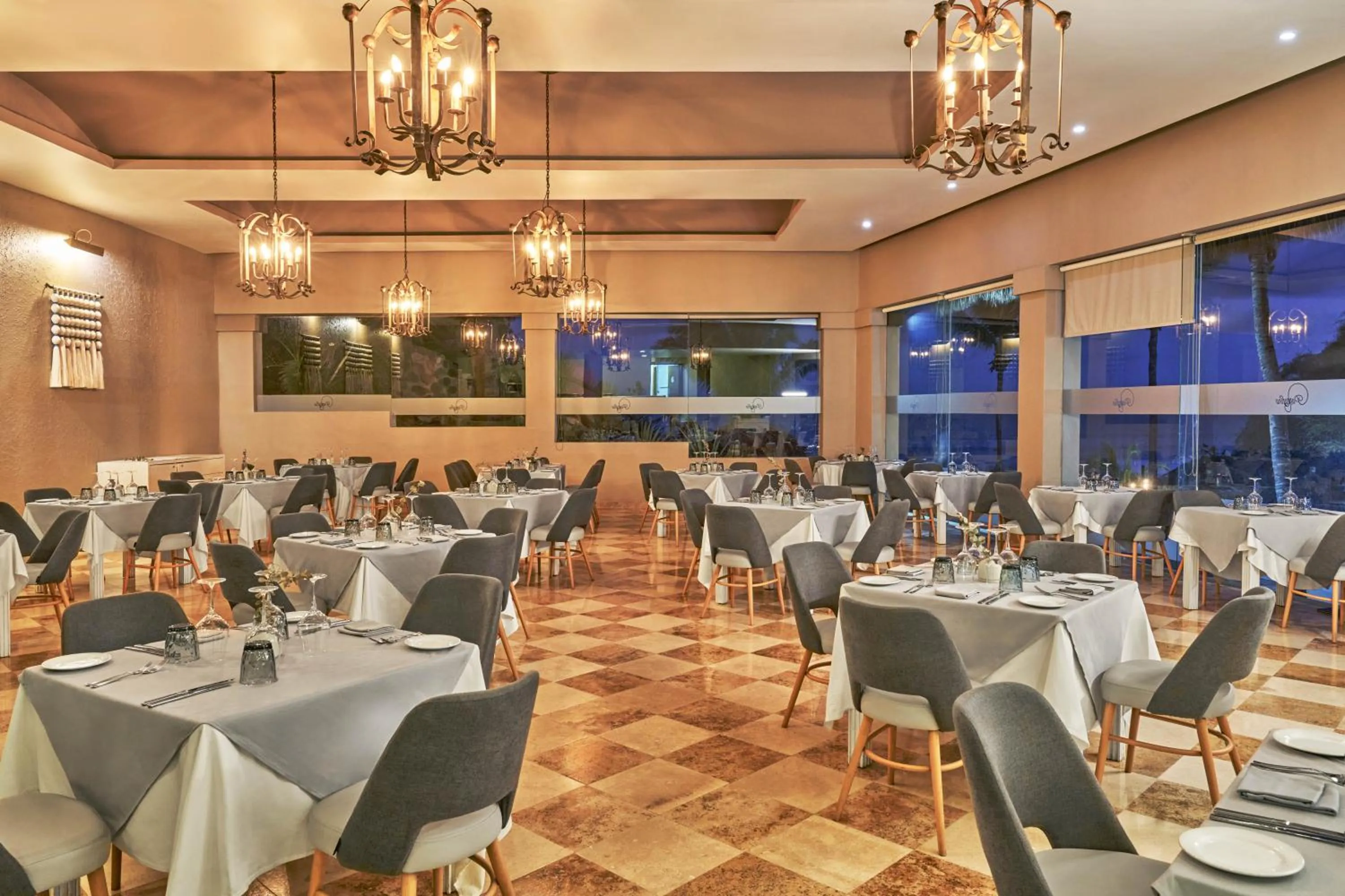 Restaurant/places to eat in Family Selection at Grand Palladium Vallarta Resort & Spa - All Inclusive