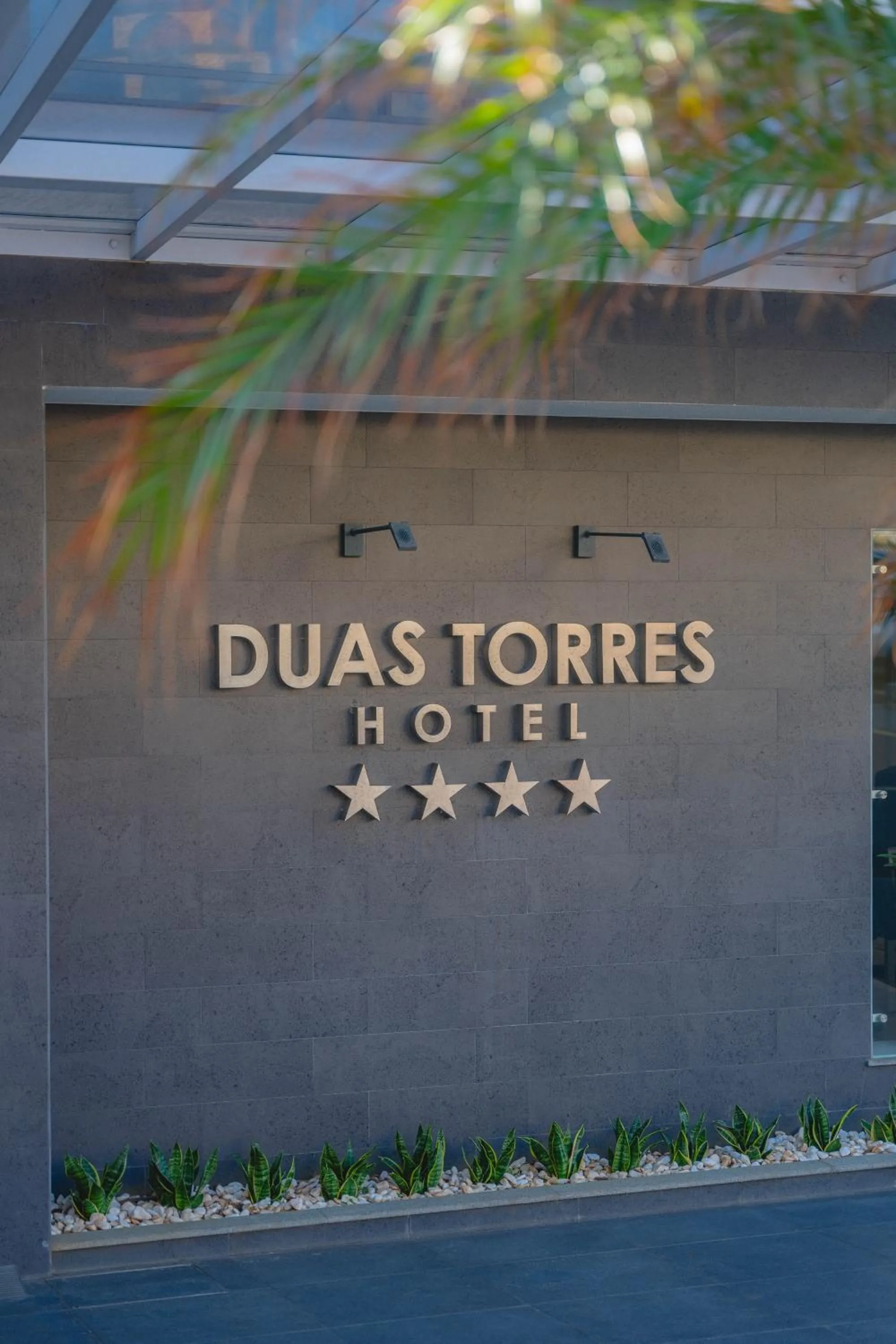 Duas Torres Hotel