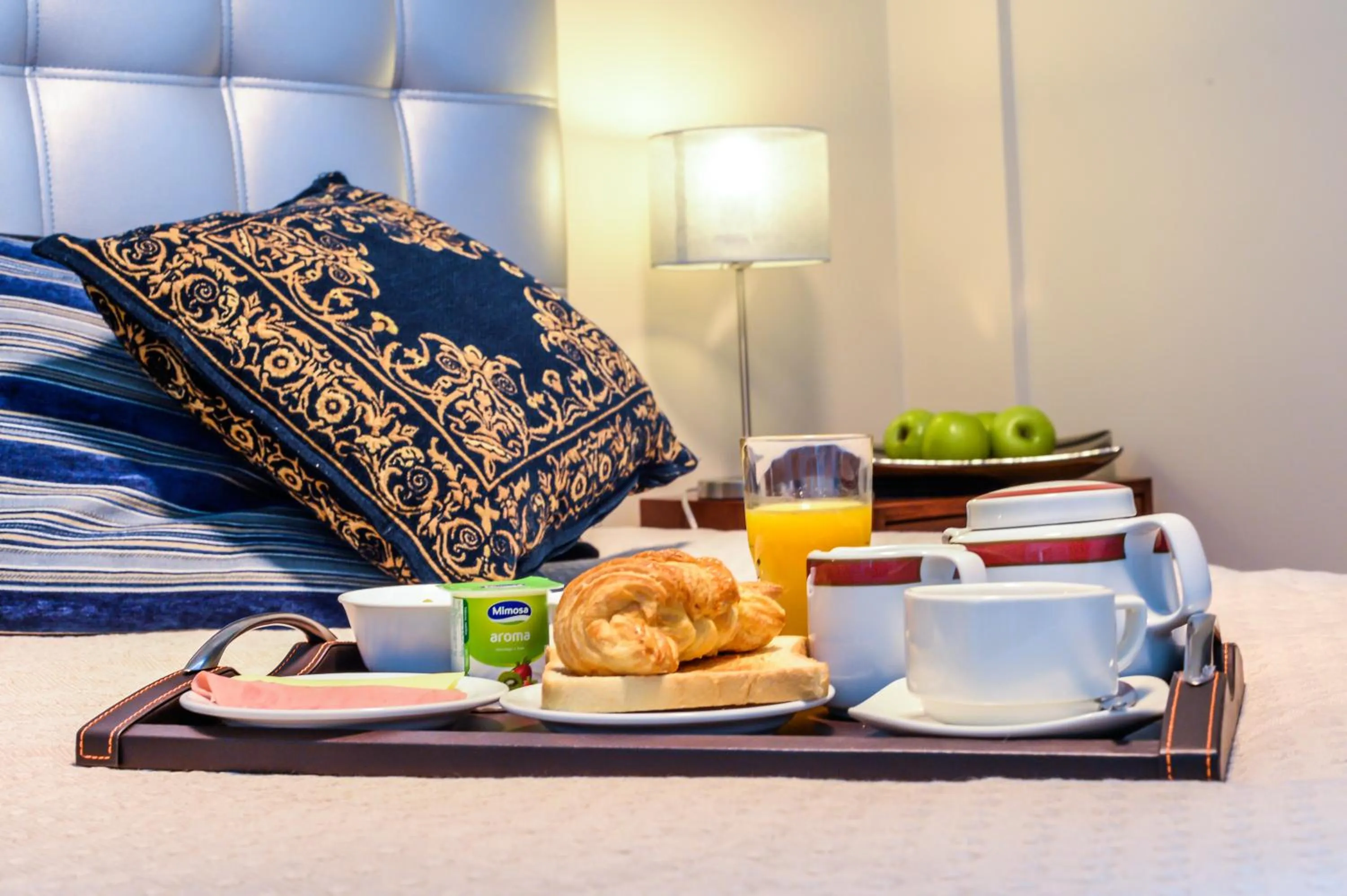 Breakfast, Bed in Duas Torres Hotel