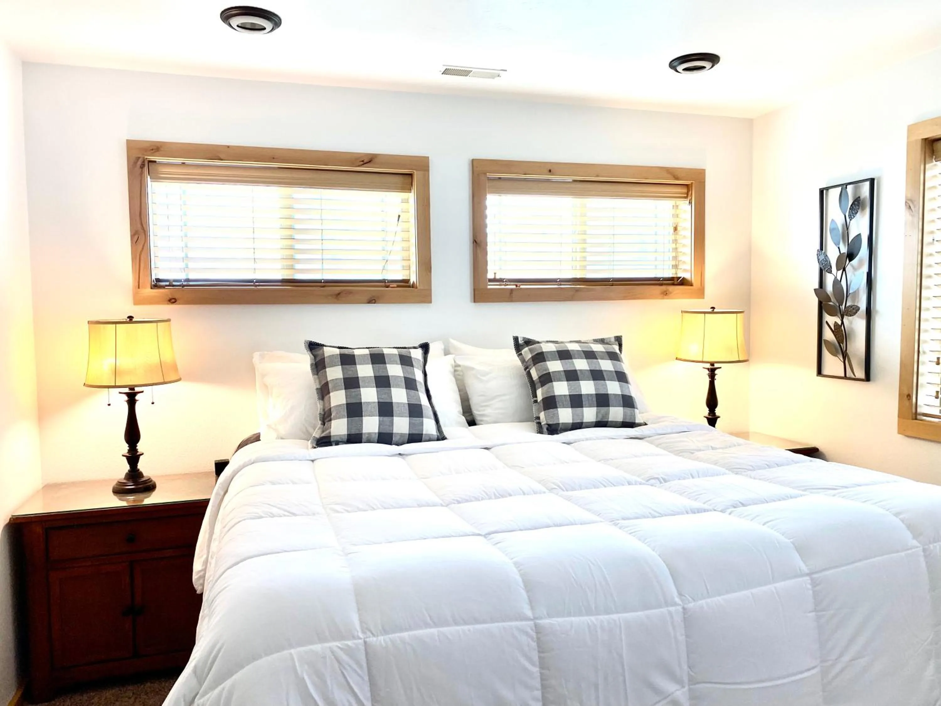 Bedroom, Bed in The Raspberry Garden Luxury Hotel & Suites