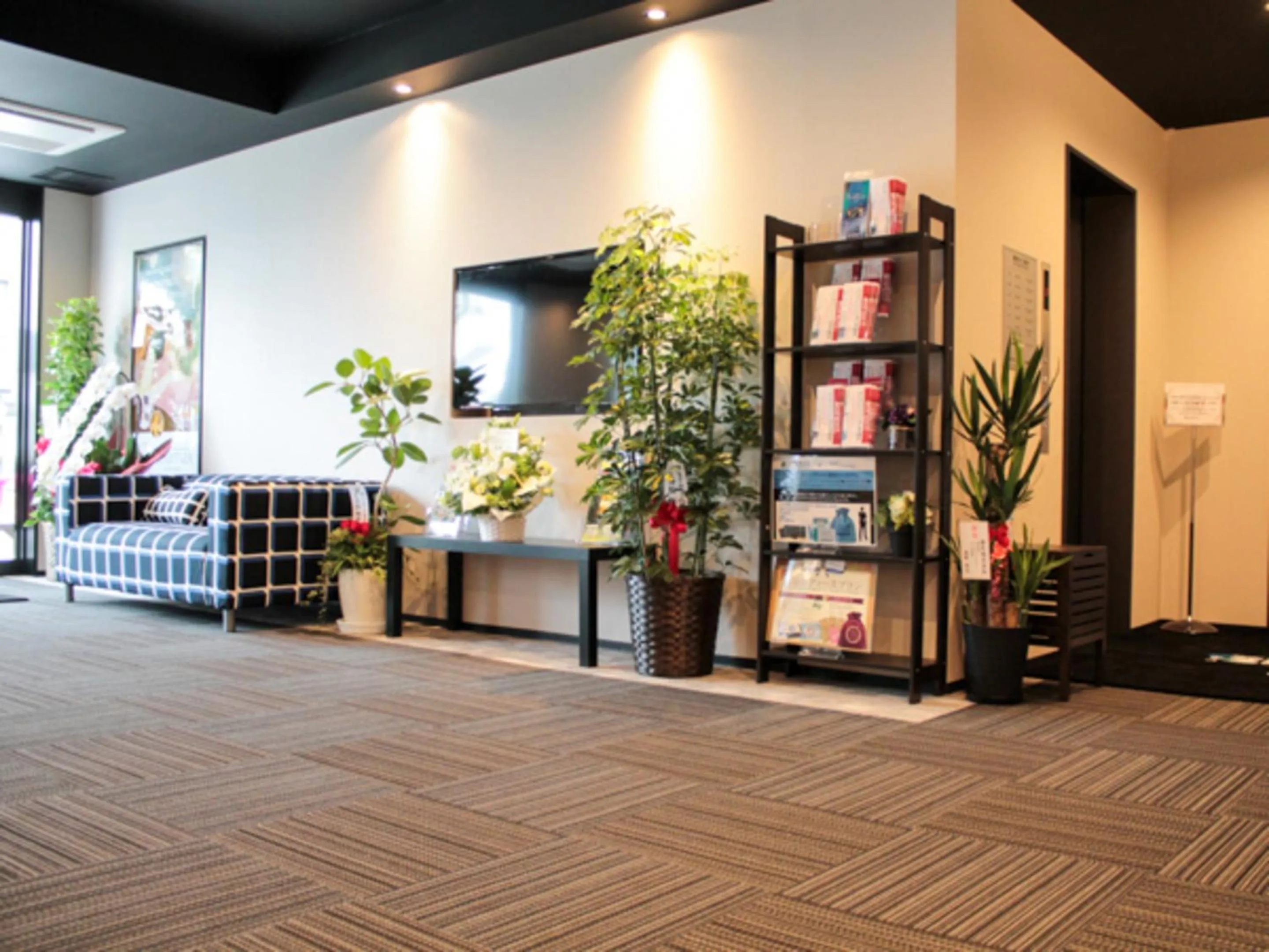 Lobby or reception in HOTEL LiVEMAX Sagamihara Ekimae