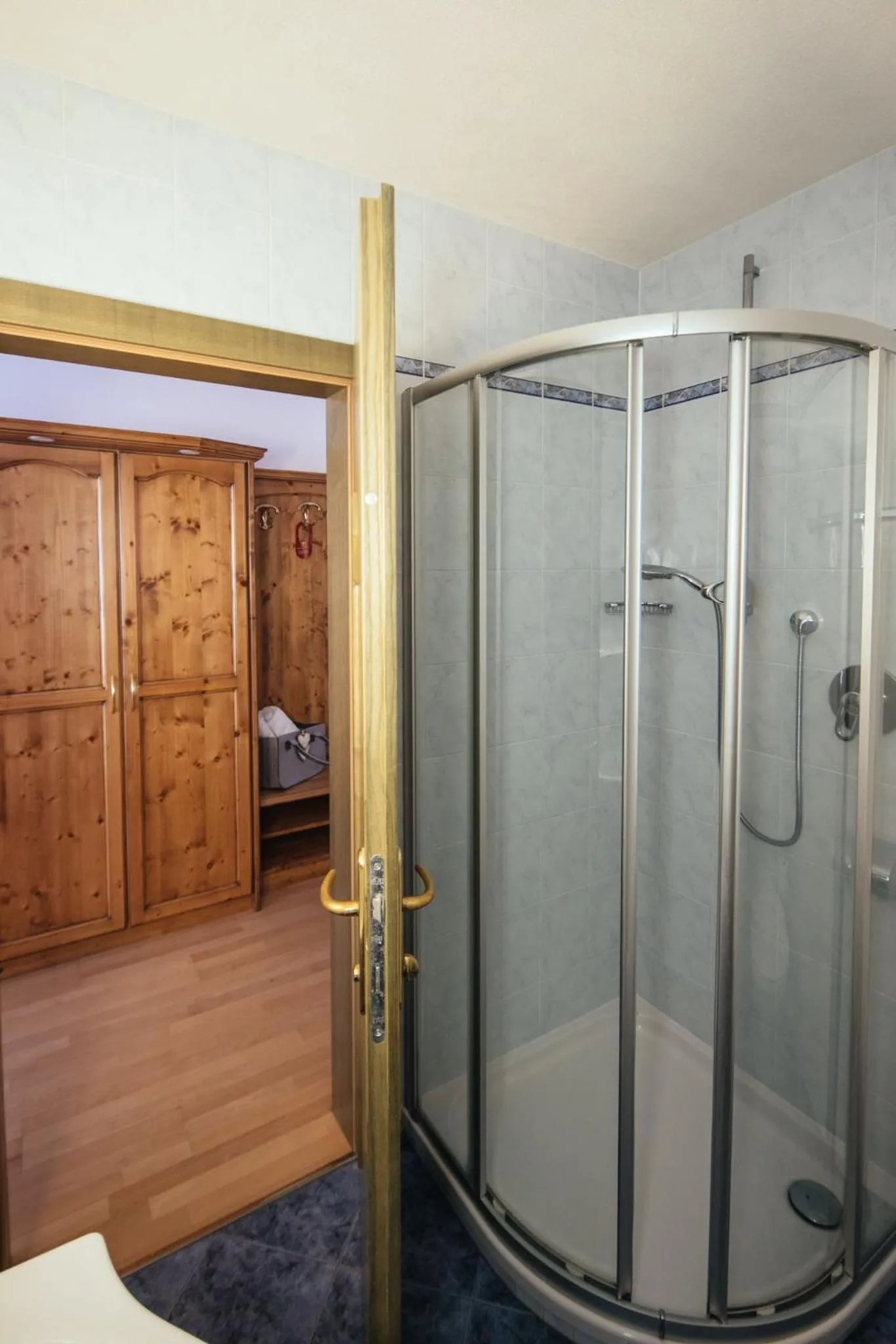 Bathroom in Tirolerhof