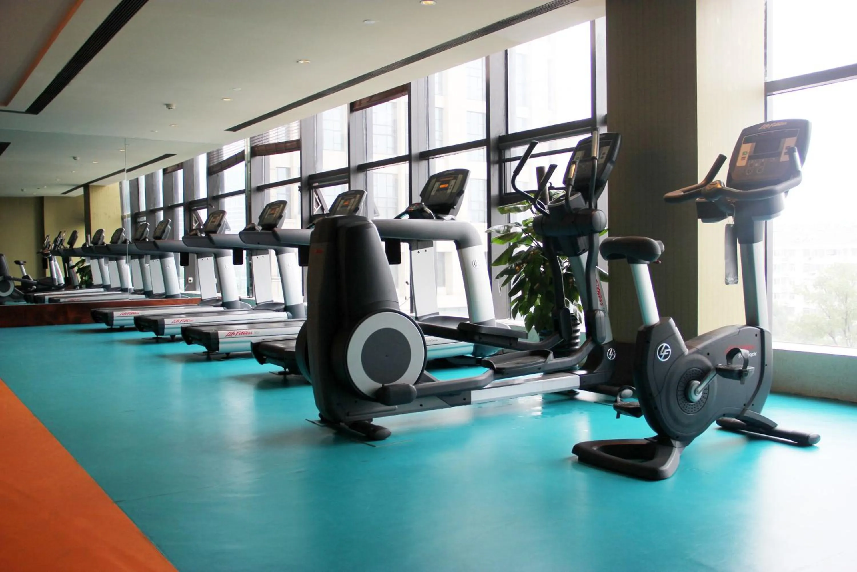 Fitness centre/facilities in Crowne Plaza Hefei by IHG