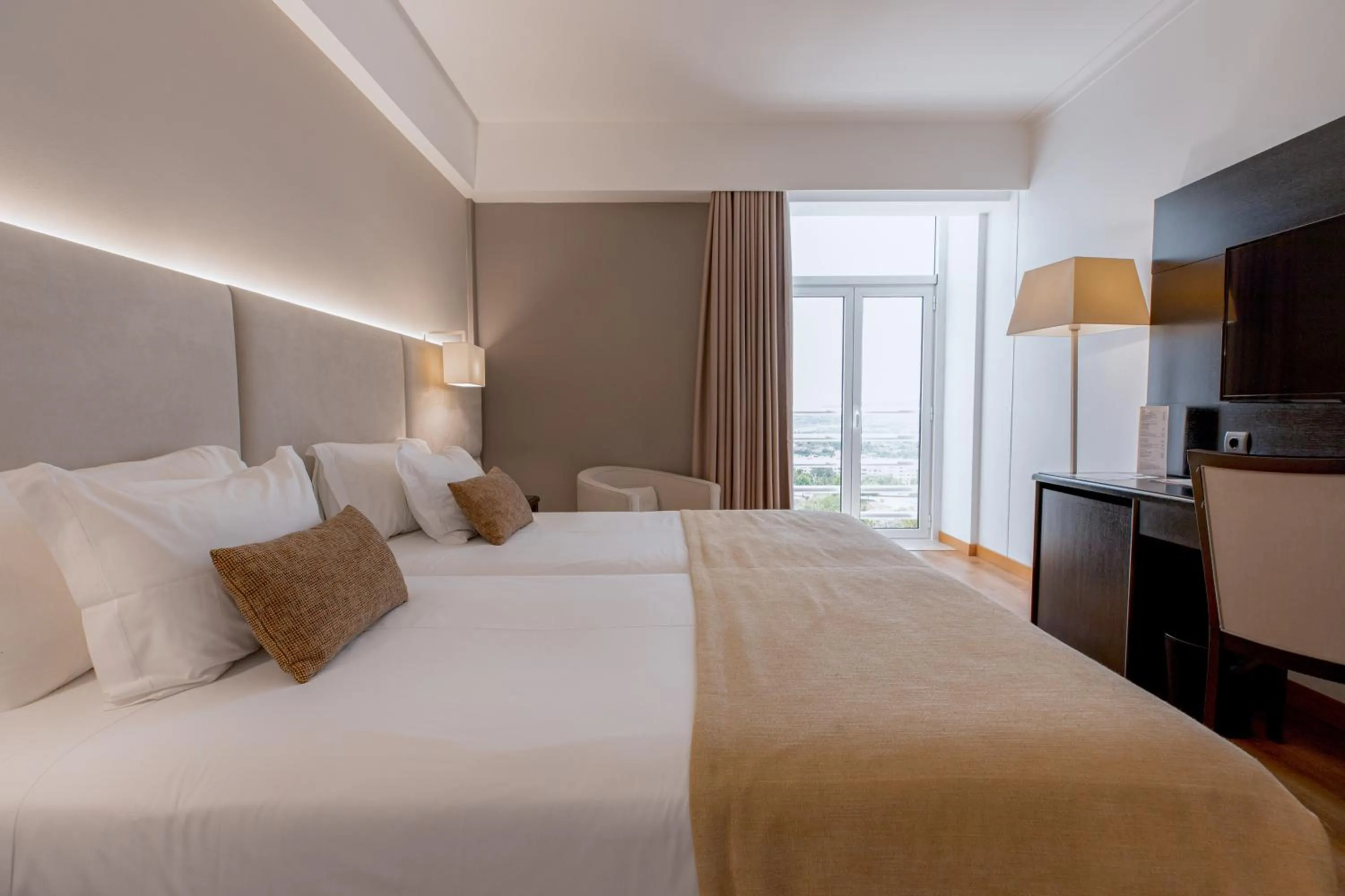 Bed in Hotel Covilhã Dona Maria Affiliated by Meliá