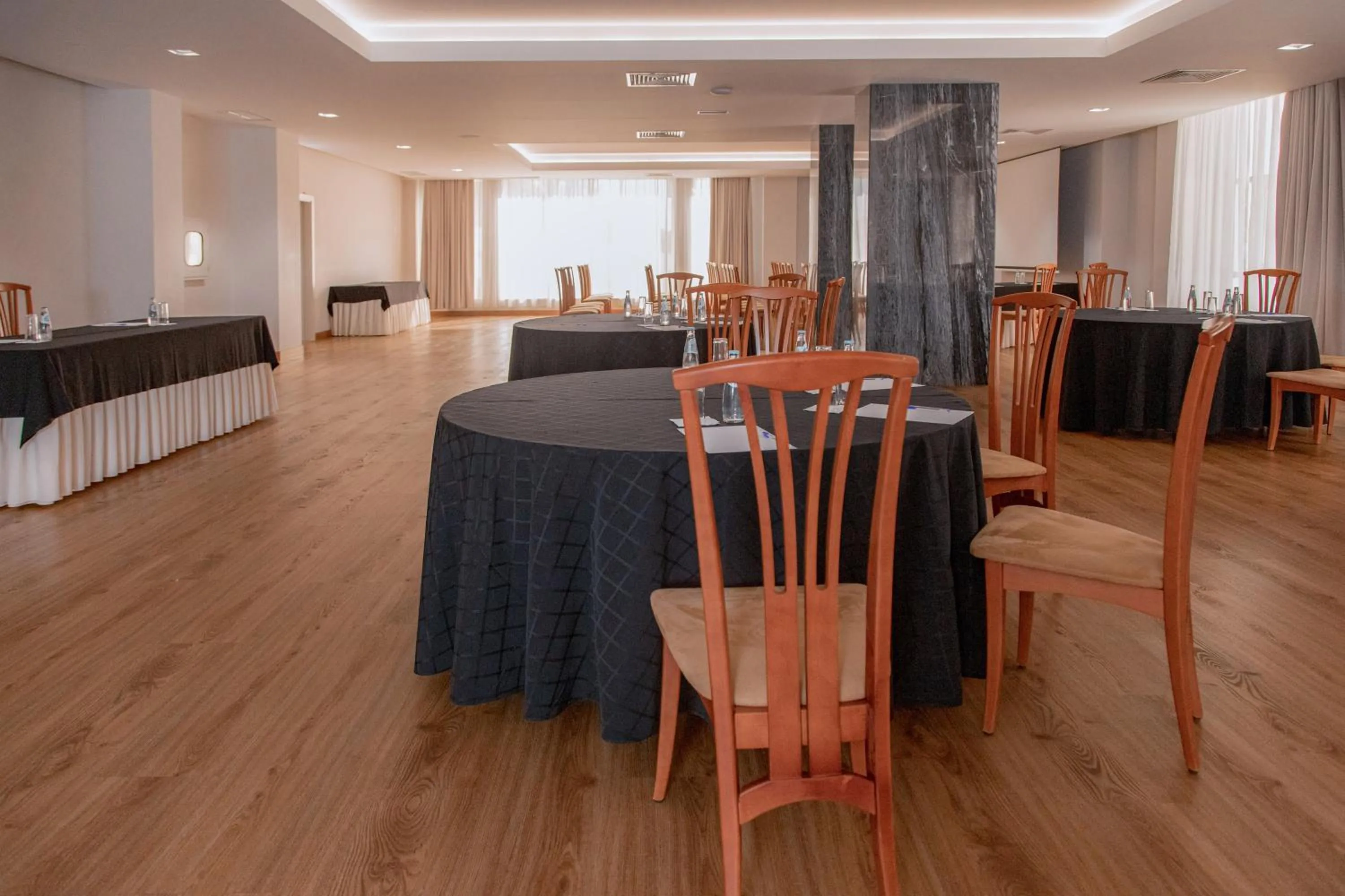 Meeting/conference room in Hotel Covilhã Dona Maria Affiliated by Meliá