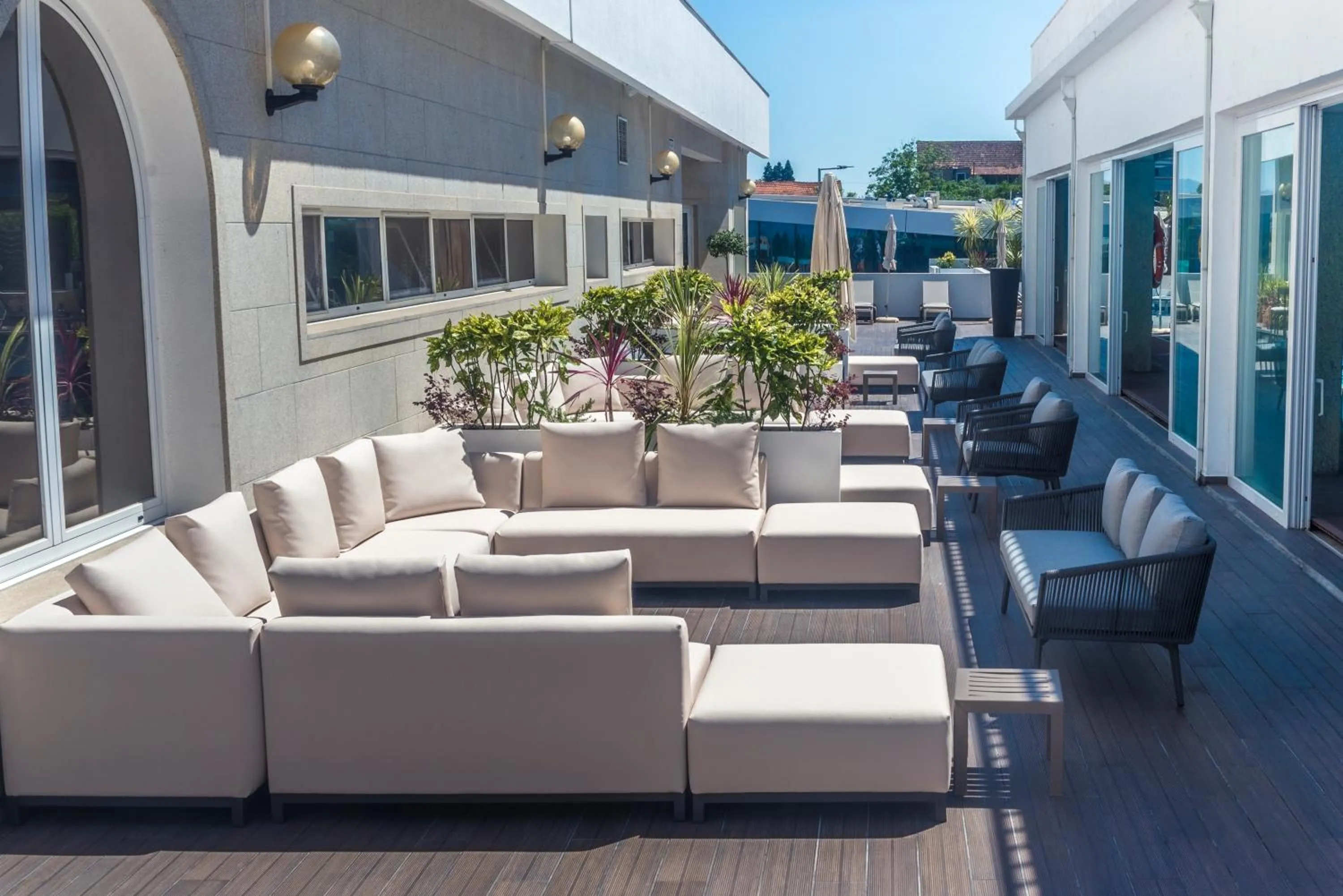 Patio in Hotel Covilhã Dona Maria Affiliated by Meliá