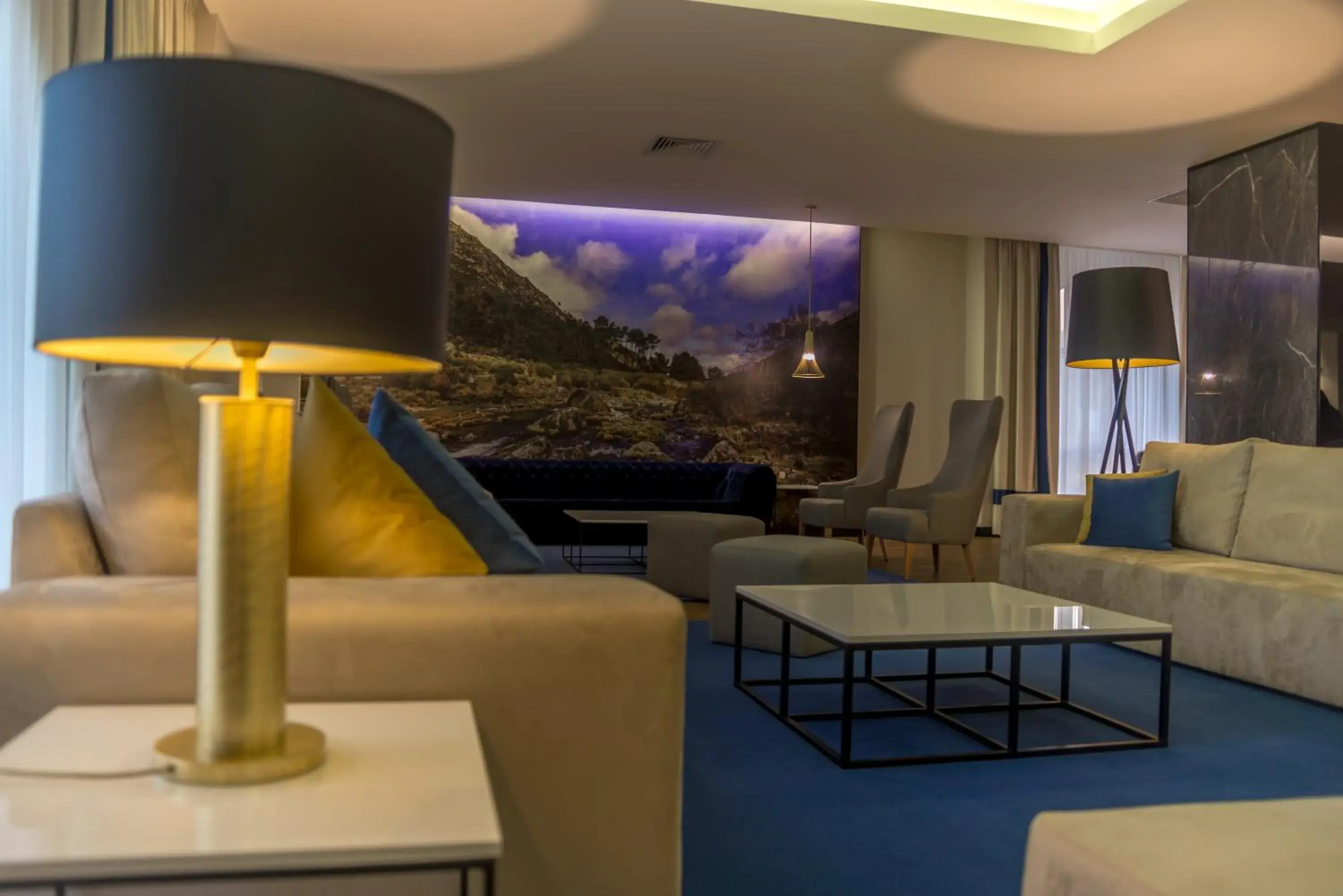 Lounge or bar in Hotel Covilhã Dona Maria Affiliated by Meliá Lounge or bar in Hotel Covilhã Dona Maria Affiliated by Meliá