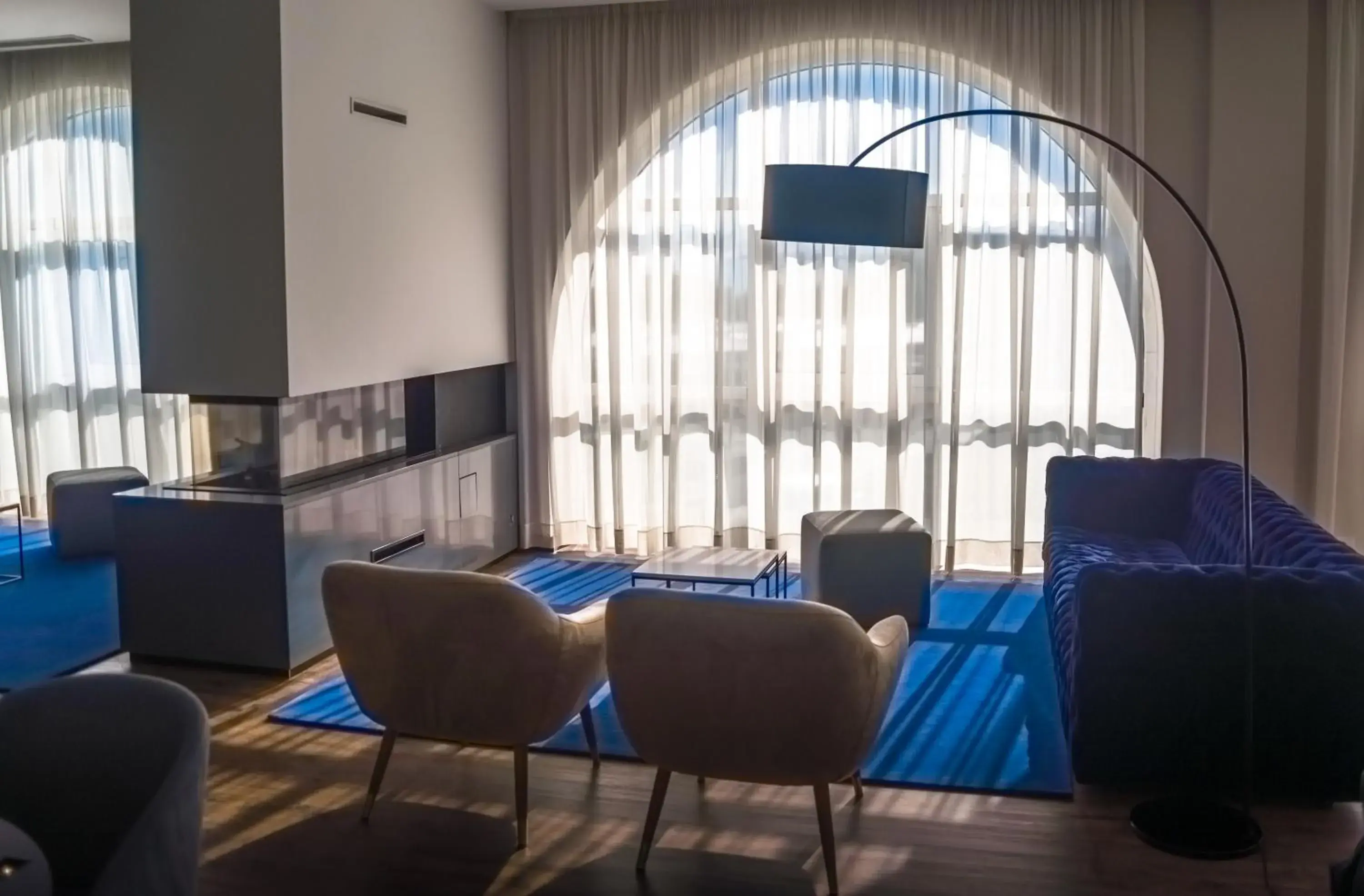 Lounge or bar in Hotel Covilhã Dona Maria Affiliated by Meliá Lounge or bar in Hotel Covilhã Dona Maria Affiliated by Meliá