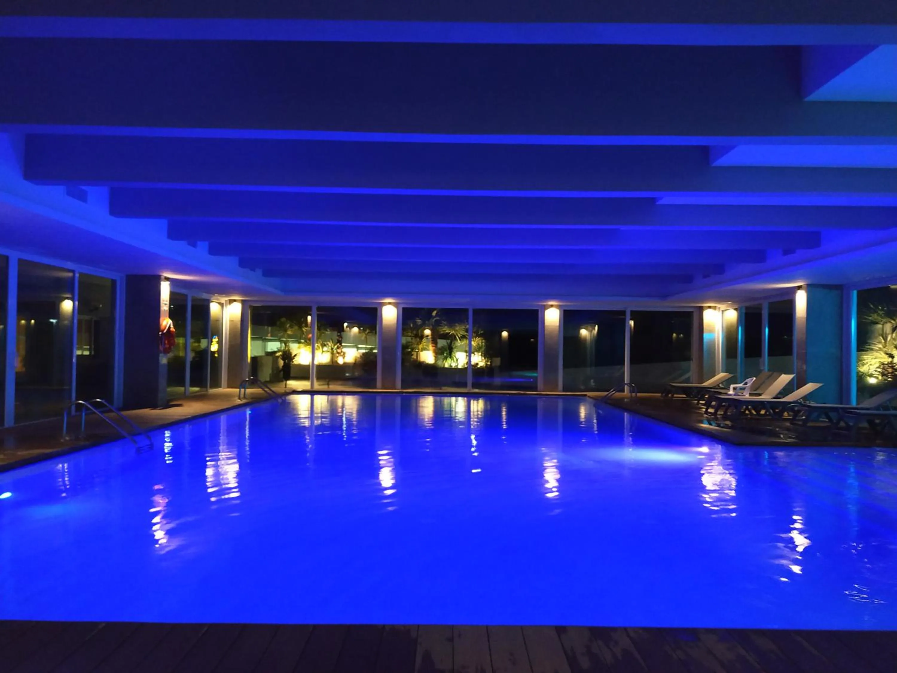 Swimming pool in Hotel Covilhã Dona Maria Affiliated by Meliá