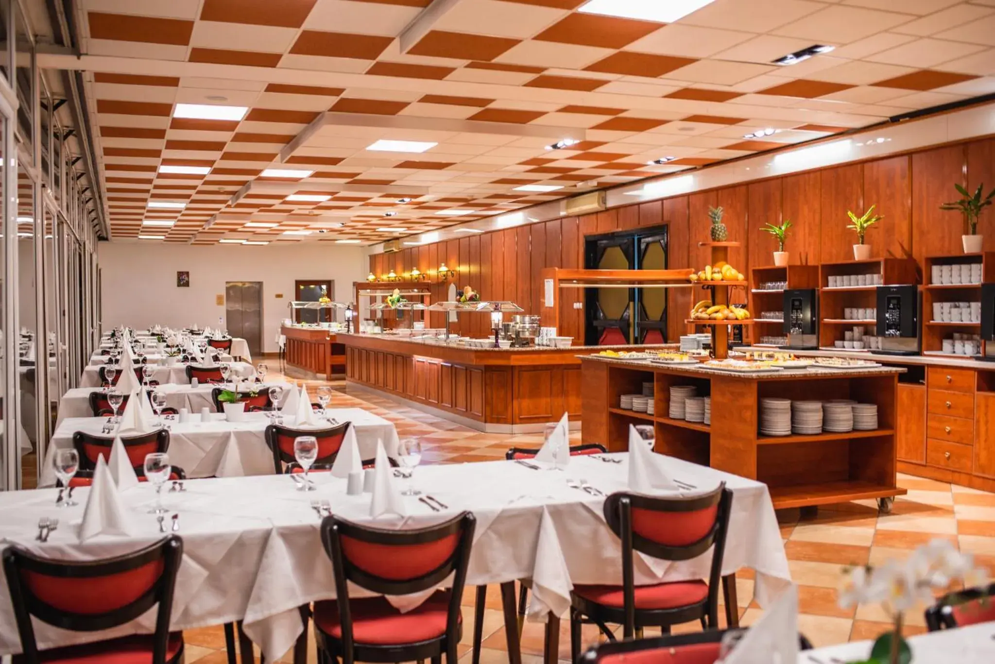 Restaurant/places to eat in Mediteran Maradiso Hotel by Aminess Restaurant/places to eat in Mediteran Maradiso Hotel by Aminess