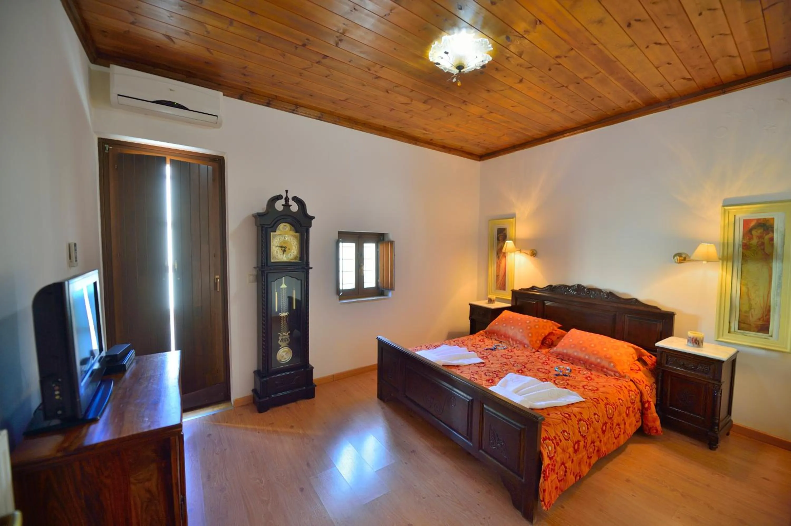 Bed in Maria Villas