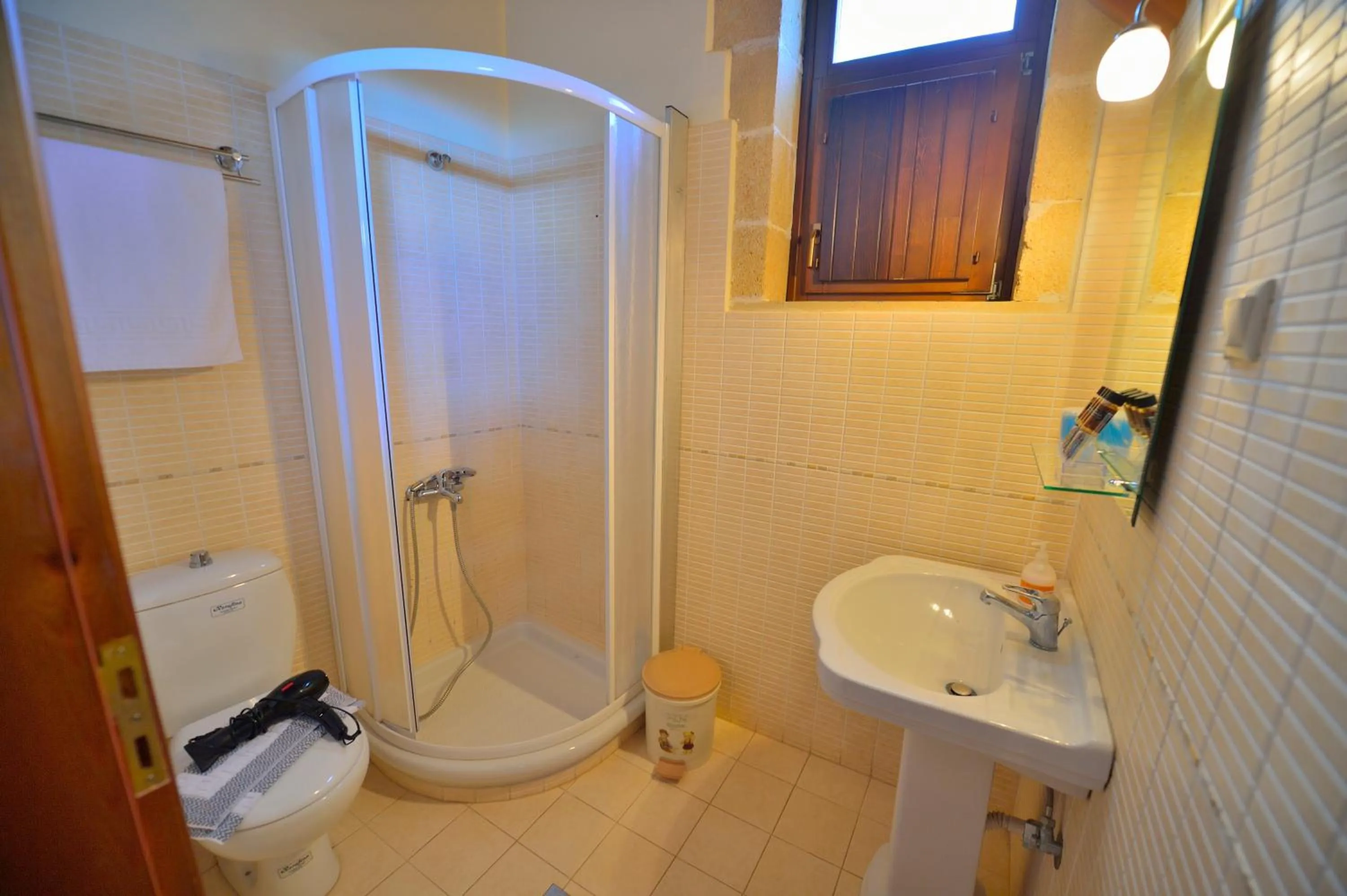 Shower in Maria Villas