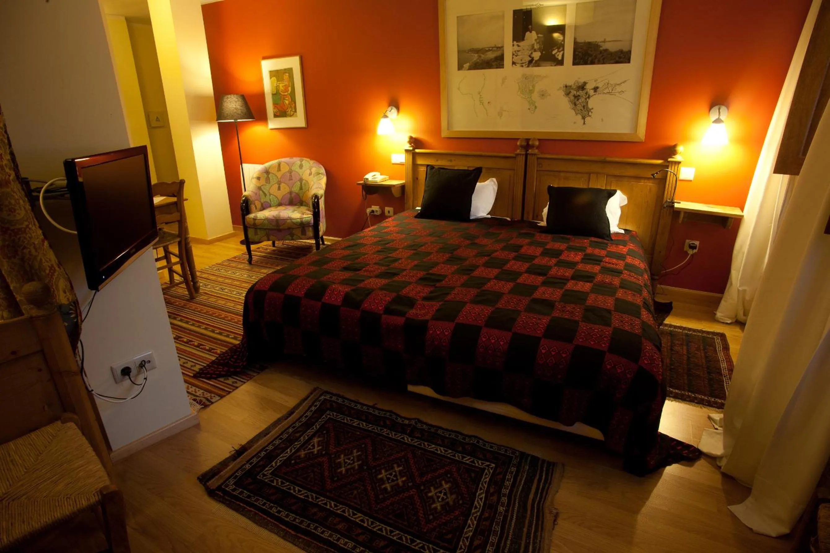 Photo of the whole room, Bed in Hotel Rural Quinta da Geia