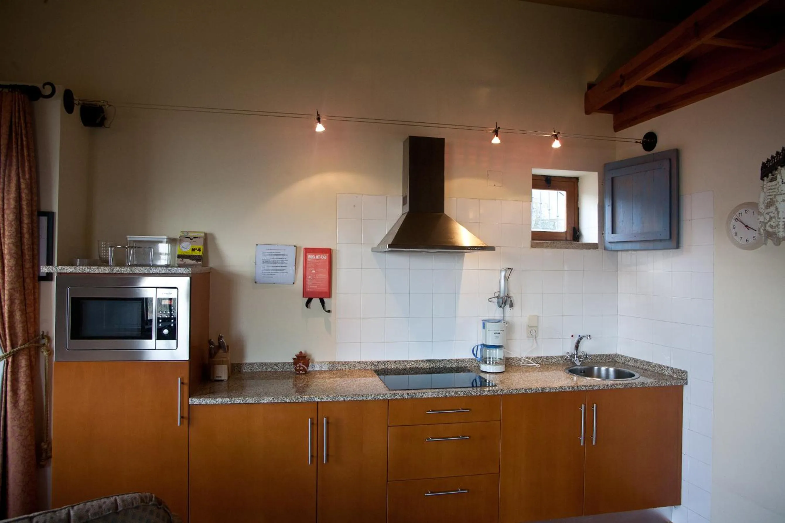 Kitchen or kitchenette in Hotel Rural Quinta da Geia