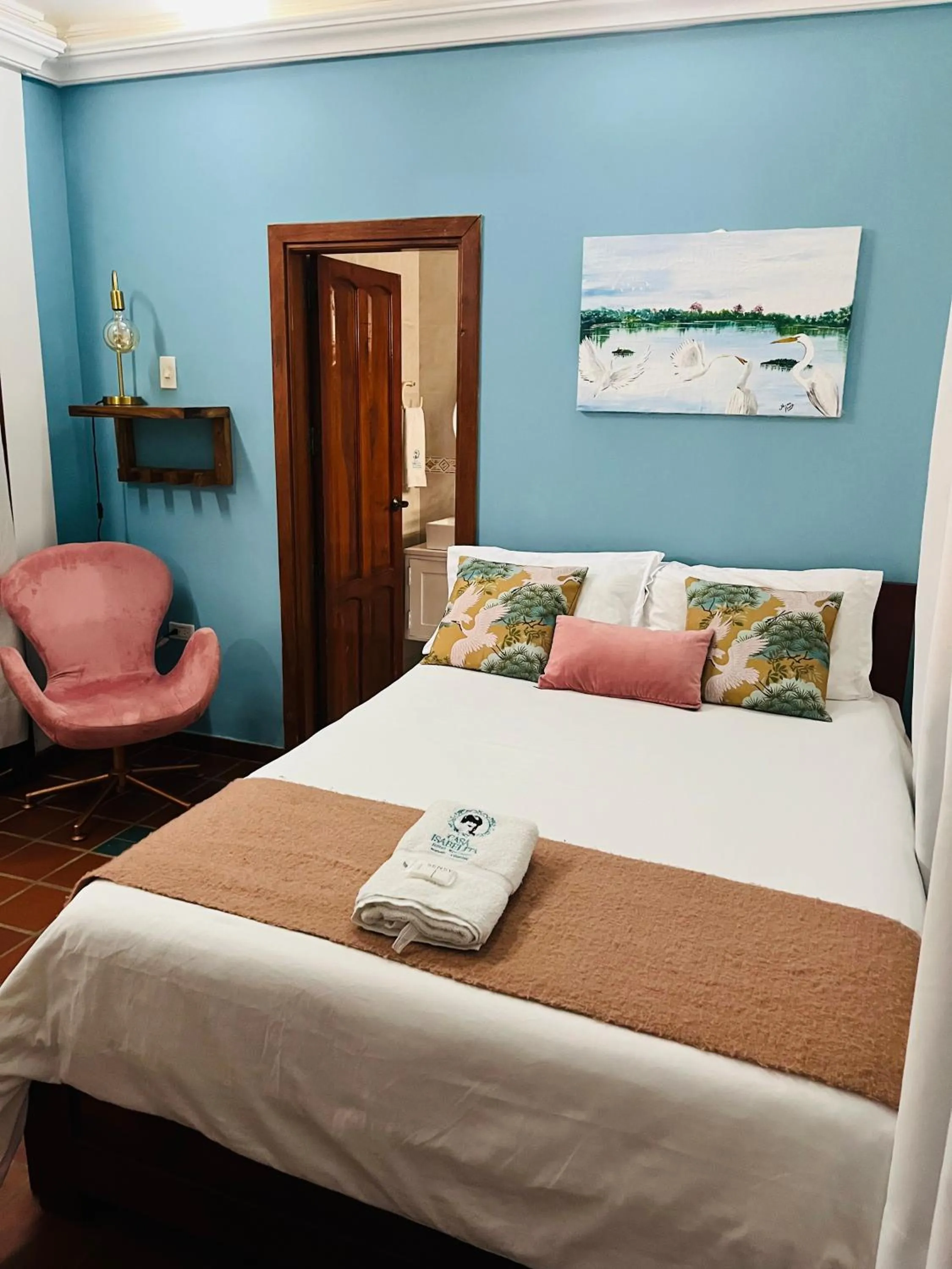 Double Room with Private Bathroom - single occupancy in Casa Isabelita