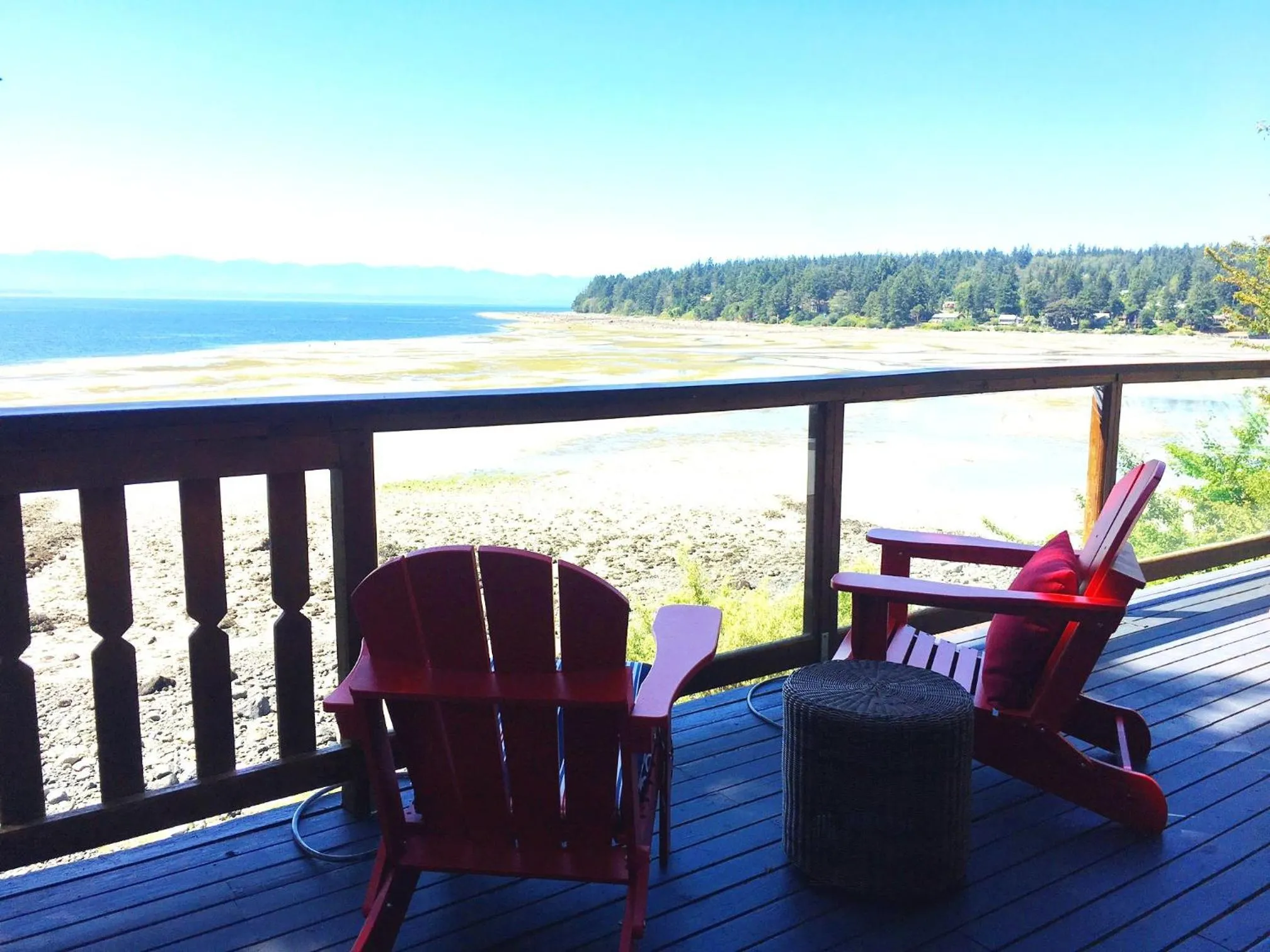 Property building in The Beach House Texada - Oceanfront Cabin