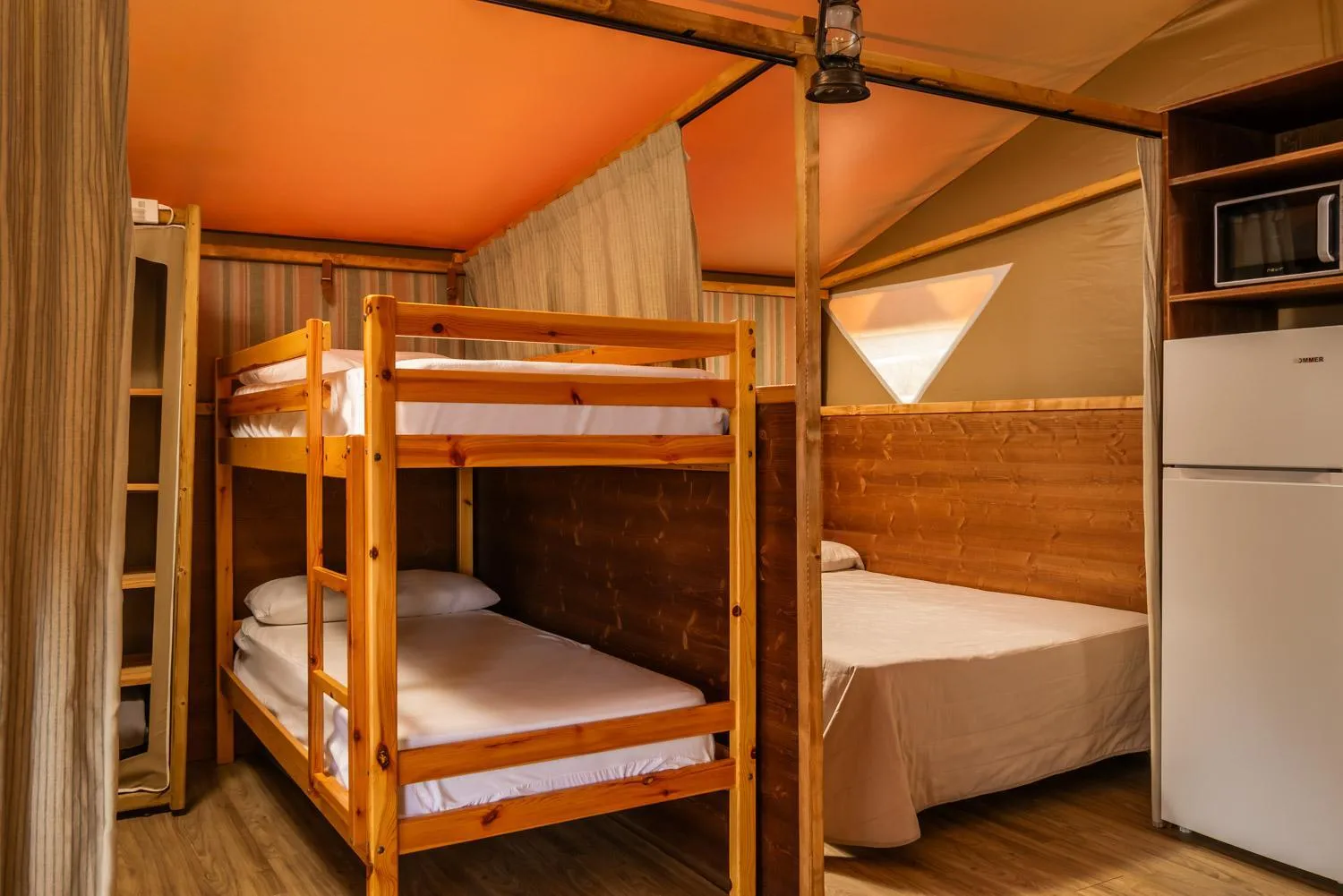 Bed in Camping Estival Torre de la Mora